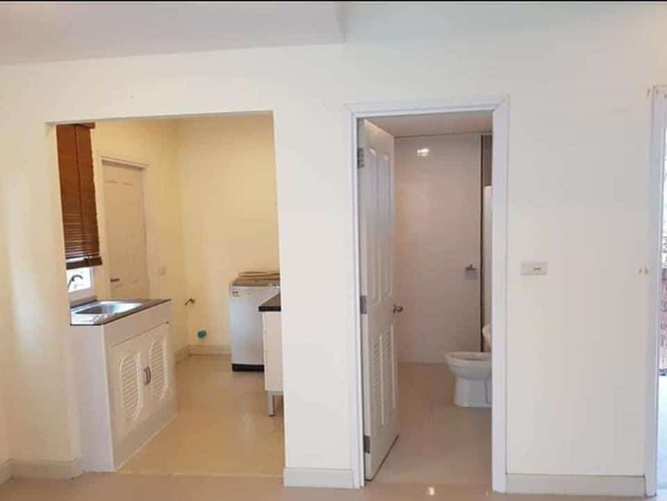 For Rent : Kathu, Private House Modern Style, 3 bedrooms 2 Bathrooms, Garden View