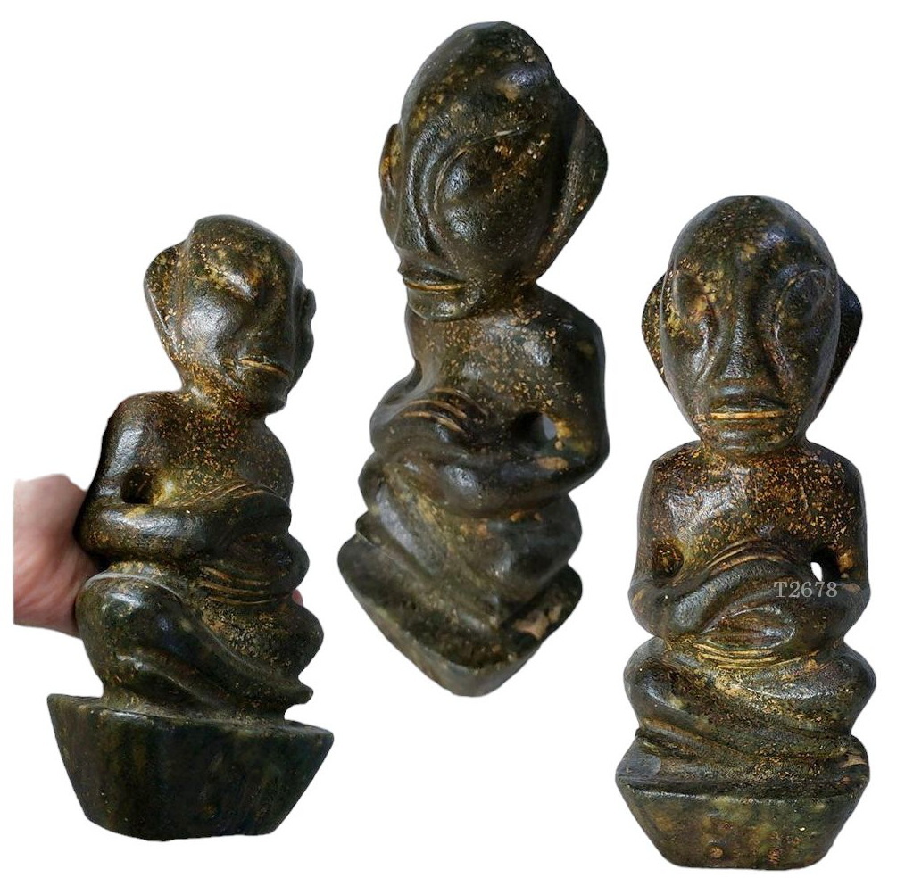 เอเลี่ยน มนุษย์ต่างดาว-รูปปั้นหิน เทวรูปหิน สูง23cm (หินแม่เหล็กดูดติด)