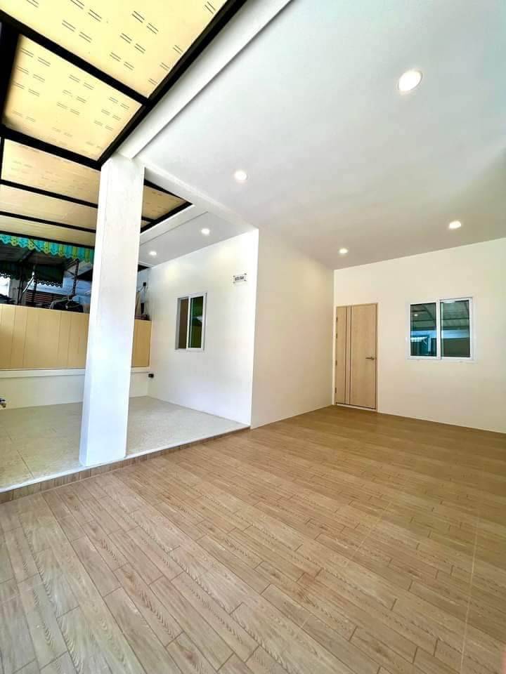 For Rent : Chalong, One-Storey Townhouse, 2 Bedrooms 1 Bathrooms