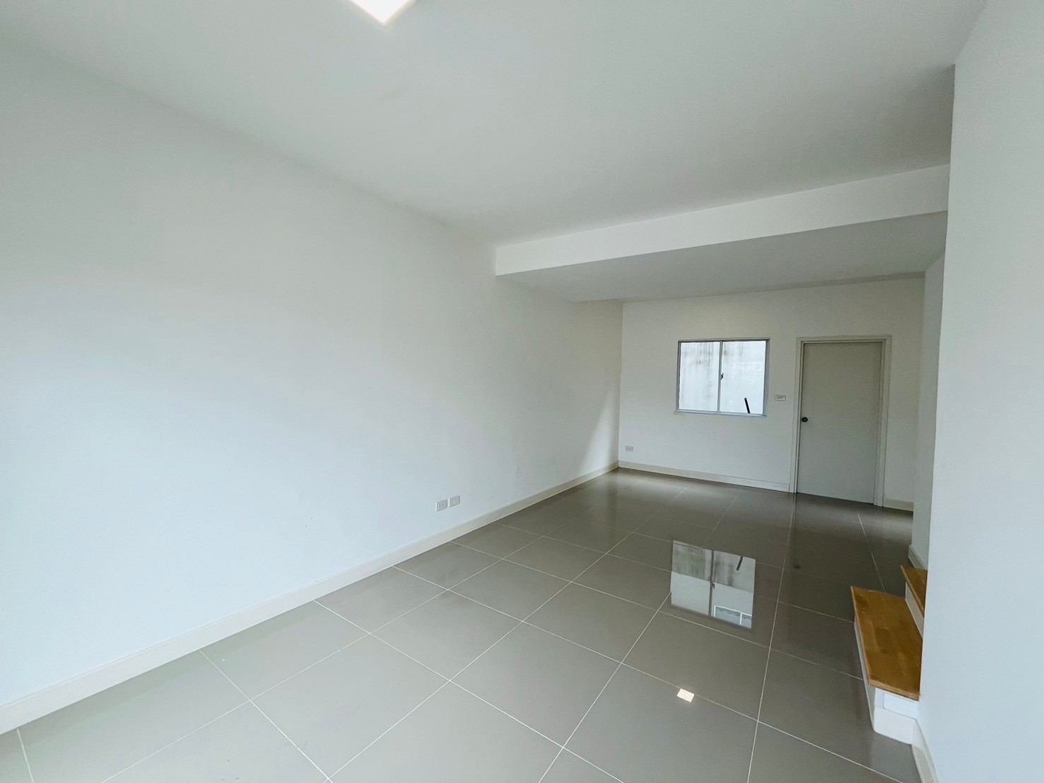 For Sales : Thalang, 2-story townhouse, 3 Bedrooms 2 Bathrooms