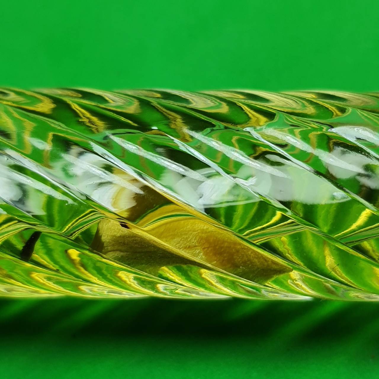 ของเสน่ห์ น้ำมันเสน่ห์สาริกาไม้มะรุม สาริกาไม้ สาริกาแท้ สาริกาค้าขาย น้ำมันสาริกา สาริกามหาลาภ สาริกาให้โชค สาริกาค้าขาย สาริกาลิ้นทอง สาริกามหาเสน่ห์