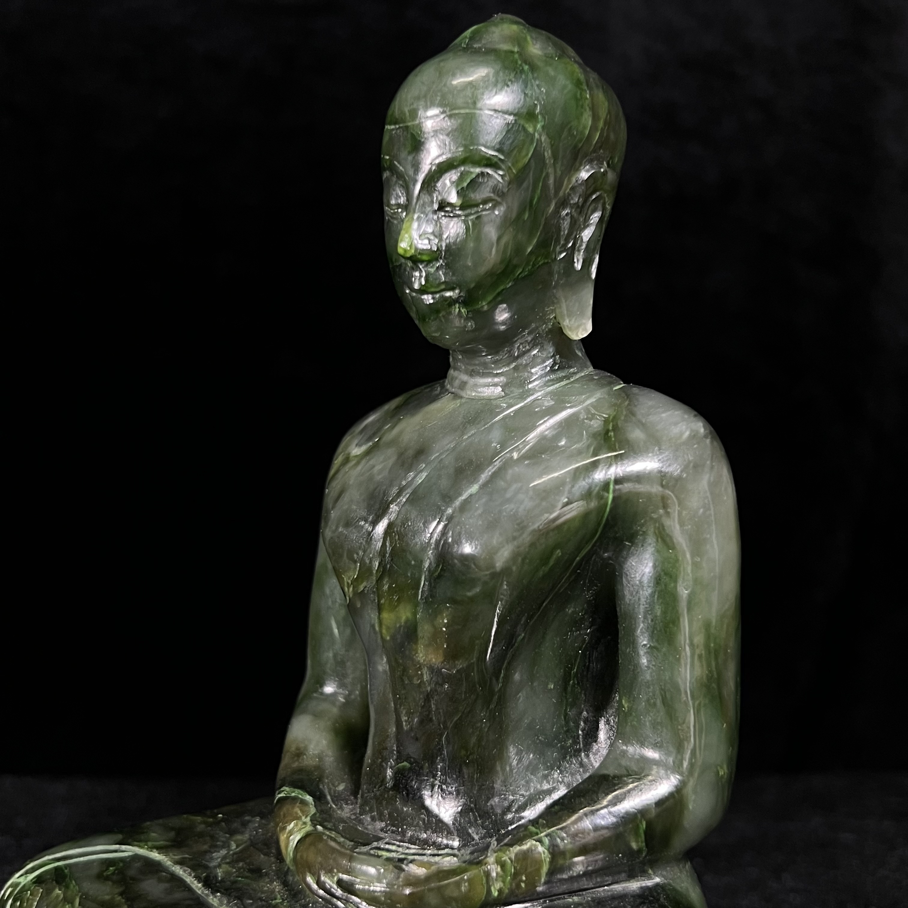 พระแก้วหยกเชียงราย ปี 2534 ที่ระลึก 90 พรรษา สมเด็จย่า (ในหลวงรัชกาลที่9เสด็จเจิมพระสุหร่ายในพิธี)1 ใน 2534 องค์