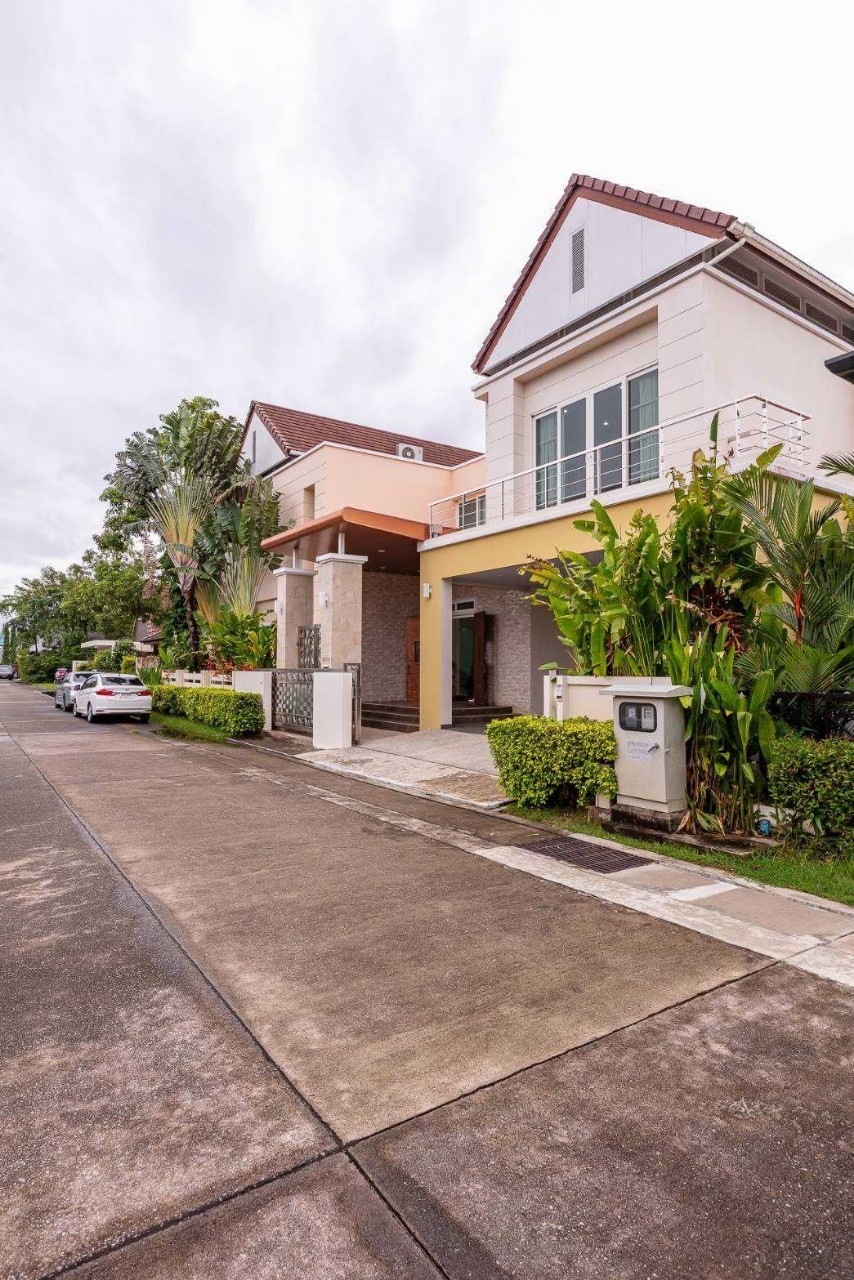 For Sale : Phuket Boat lagoon 4 Bedrooms 4 Bathrooms 163 SQ.W