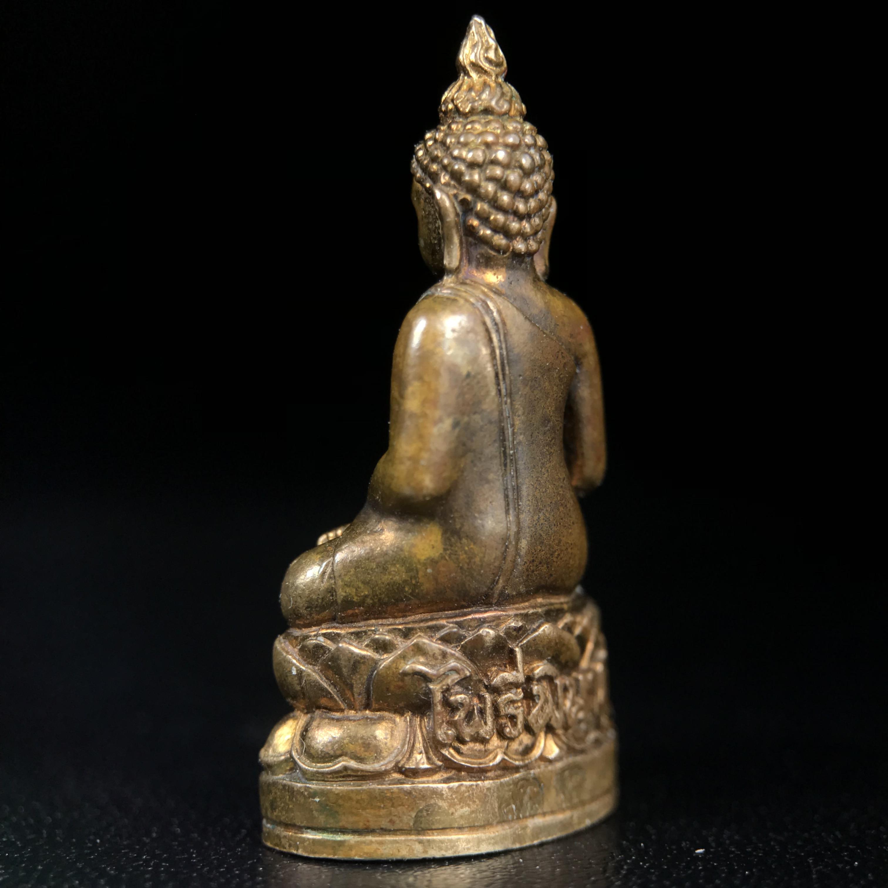 พระกริ่งไพรีพินาศ บรรจุเหล็กไหล ครั้งแรกและครั้งเดียวในประวัติศาสตร์ เฉลิมพระเกียรติ พระบาทสมเด็จพระเจ้าอยู่หัวรัชกาลที่9 พระชนมพรรษา 6 รอบ ปี2542 เนื้อสัมฤทธิ์(บรรจุเหล็กไหล)ดีนอก-ดีใน พิธีใหญ่ มวลสารเด่น(พิเศษกรรมการ ตอก 2 โค๊ต หมายเลข ๒๒๑๘)หายาก