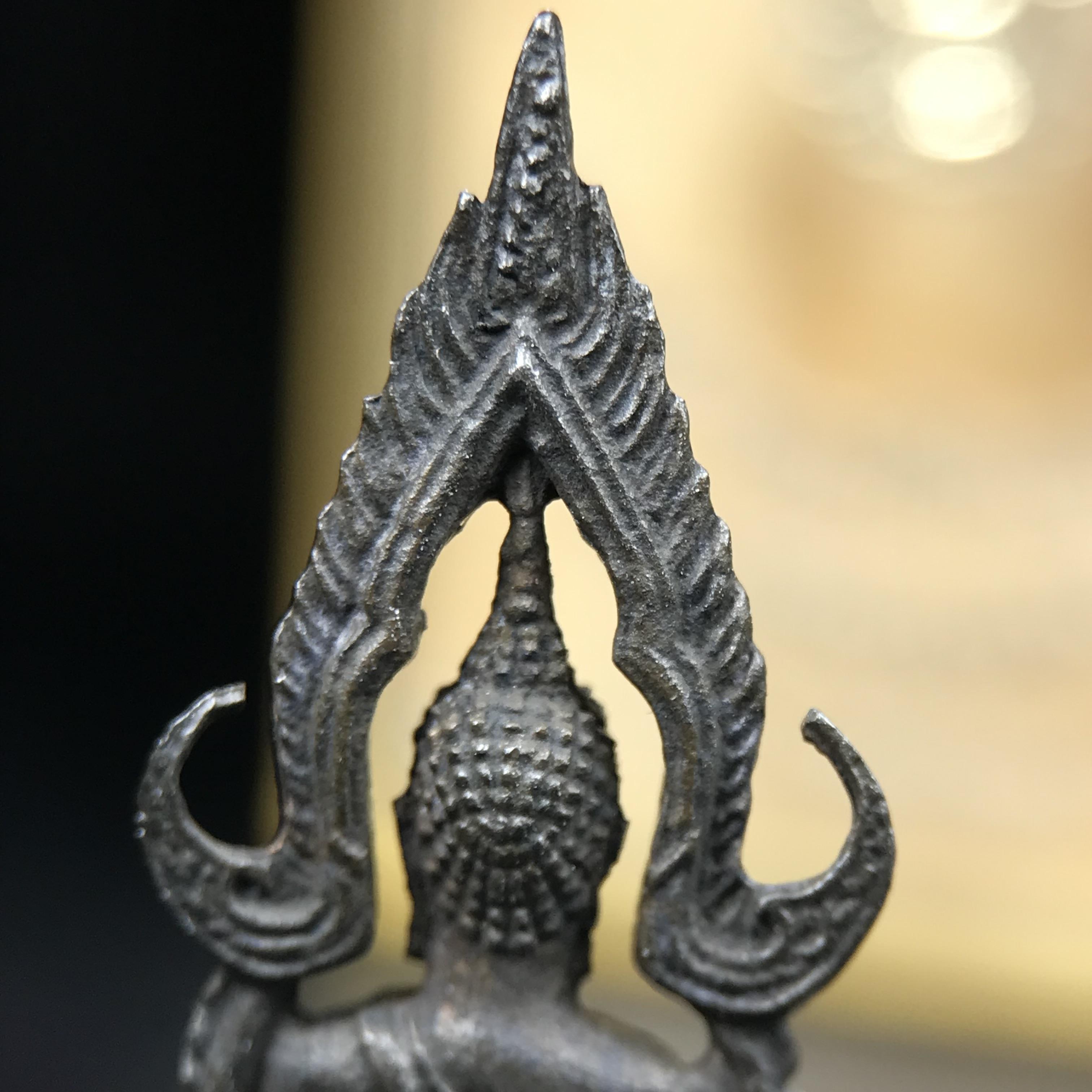 กริ่งพระพุทธชินราช ภปร. กองทัพภาคที่3จัดสร้าง ปี2517 เนื้อนวโลหะกล่องเดิม(คัดสภาพสวย)(หายาก)(ในหลวง ร.9 เสด็จในพิธี)พิธีมหาพุทธาภิเษกยื่งใหญ่โดยพระคณาจารย์ชื่อดังในยุคนั้นร่วมปลุกเสก 7วัน7คืน*** หลวงปู่โต๊ะ วัดประดู่ฉิมพลี ร่วมปลุกเสก***