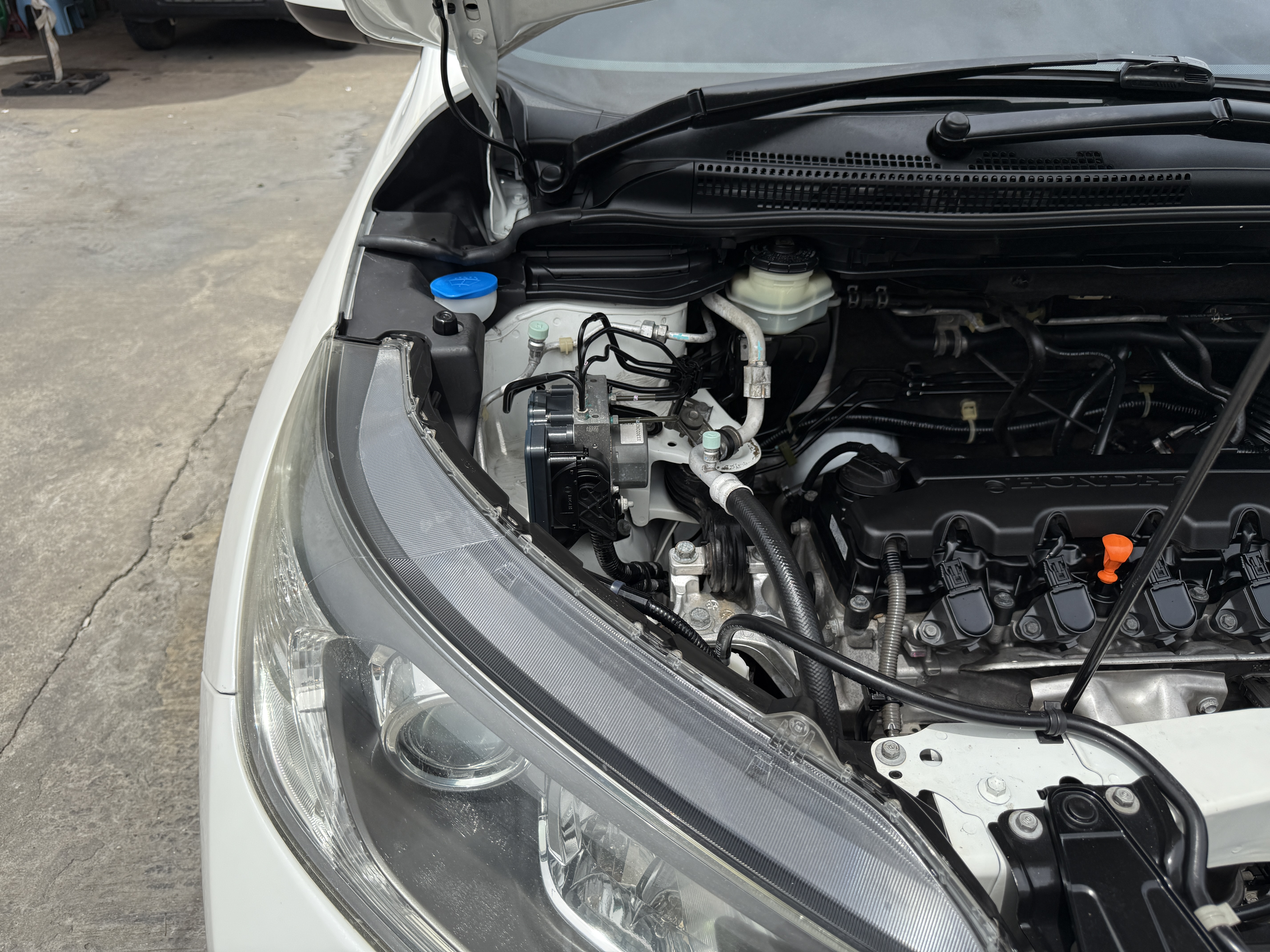 Honda CRV 2.0 E 4WD At 2015 ขาวมุก