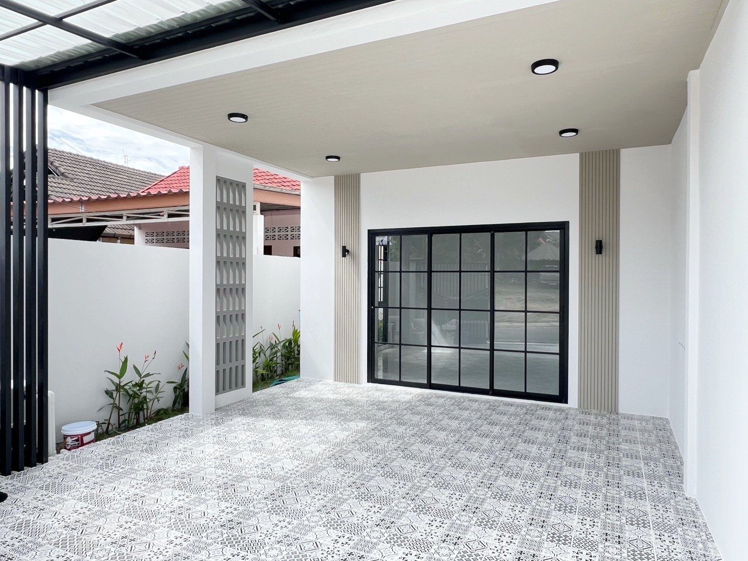 For Sales : Wichit, Modern style townhouse, 2 Bedrooms 2 Bathrooms