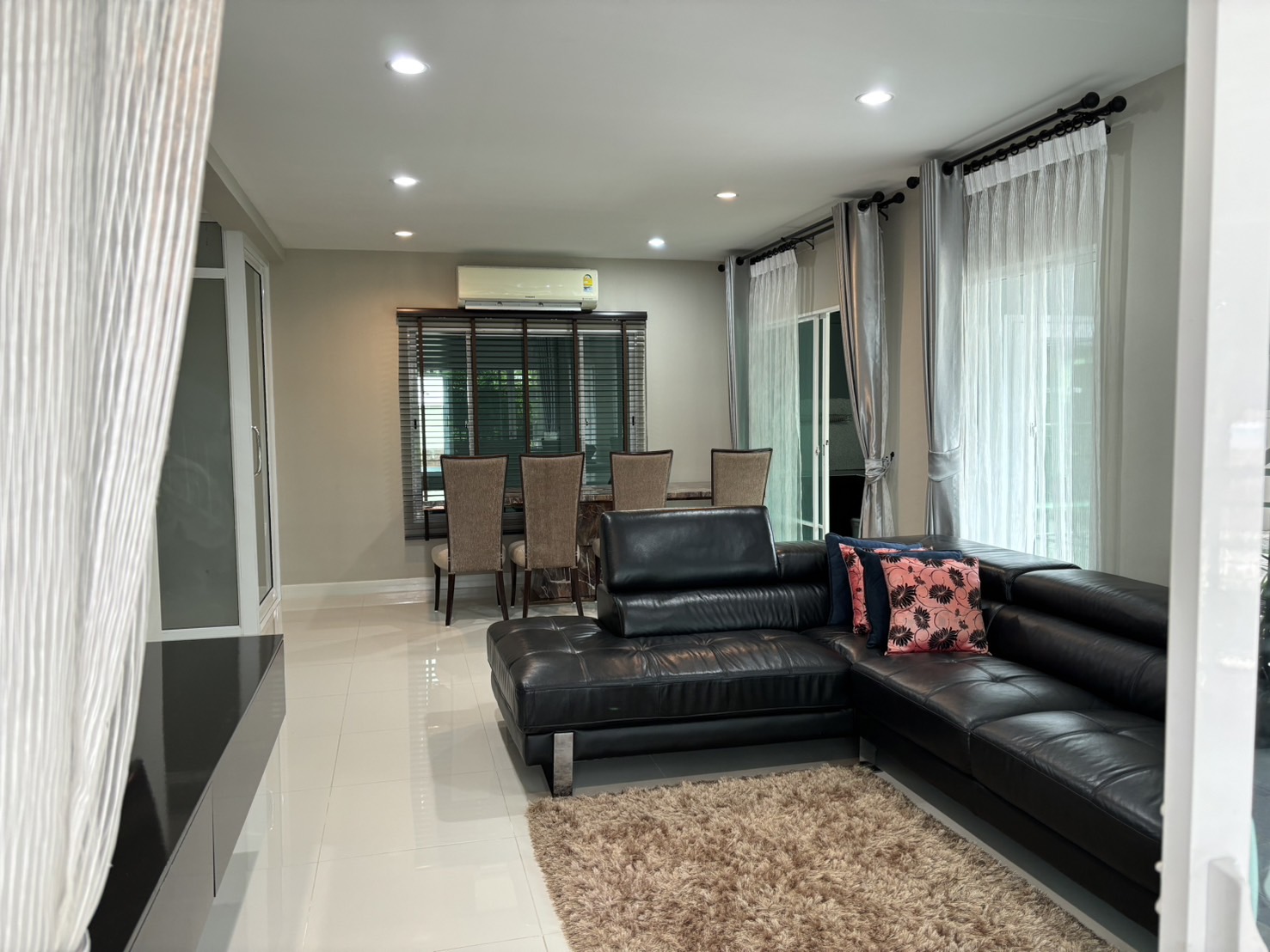 For Rent : Kohkaew, 2-Story detached house, 4 Bedrooms 3 Bathrooms