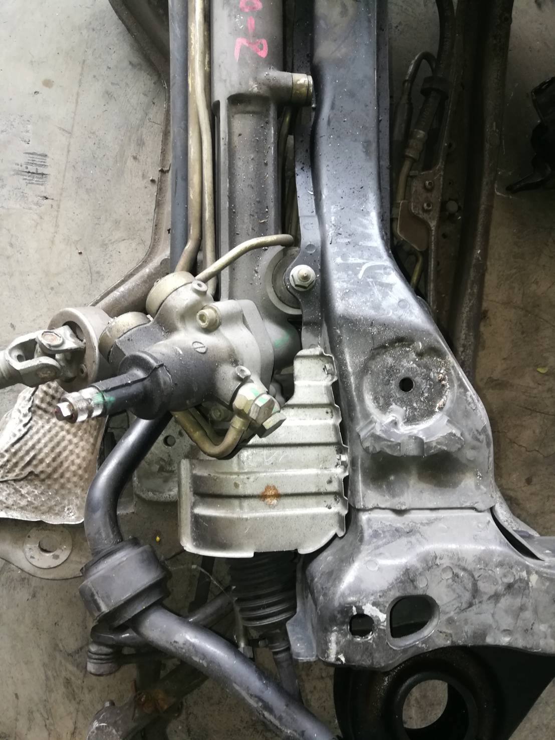 แร็คพวงมาลัยBENZ W210