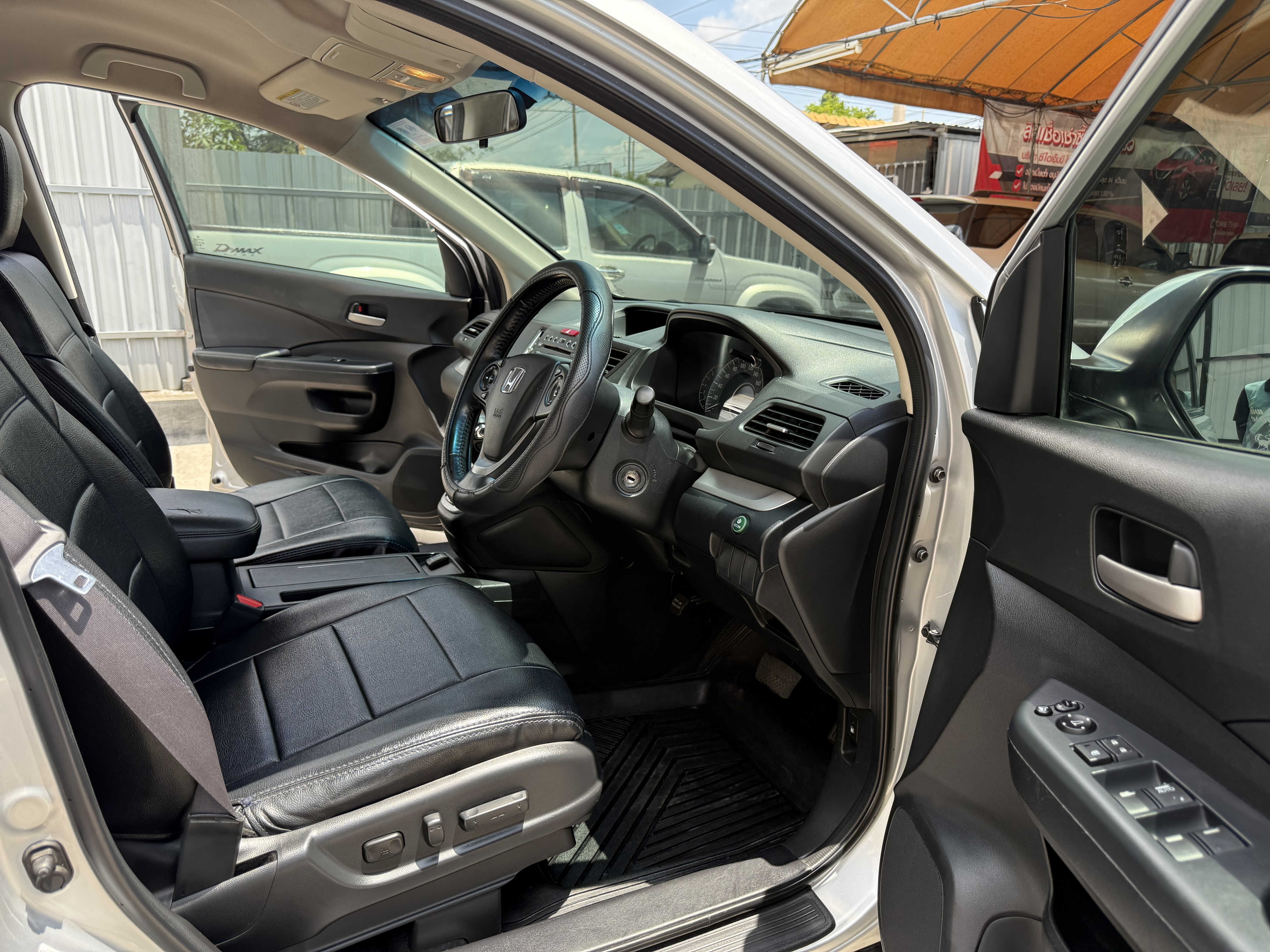 Honda CRV 2.0 E 4WD At 2013 เงิน