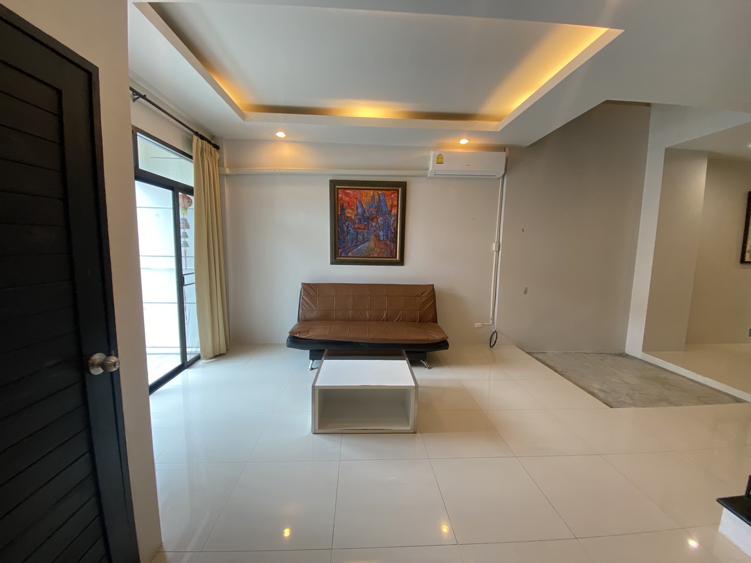 For Rent : Town home near Super Cheap Market, 3 Bedroom 3 Bathroom