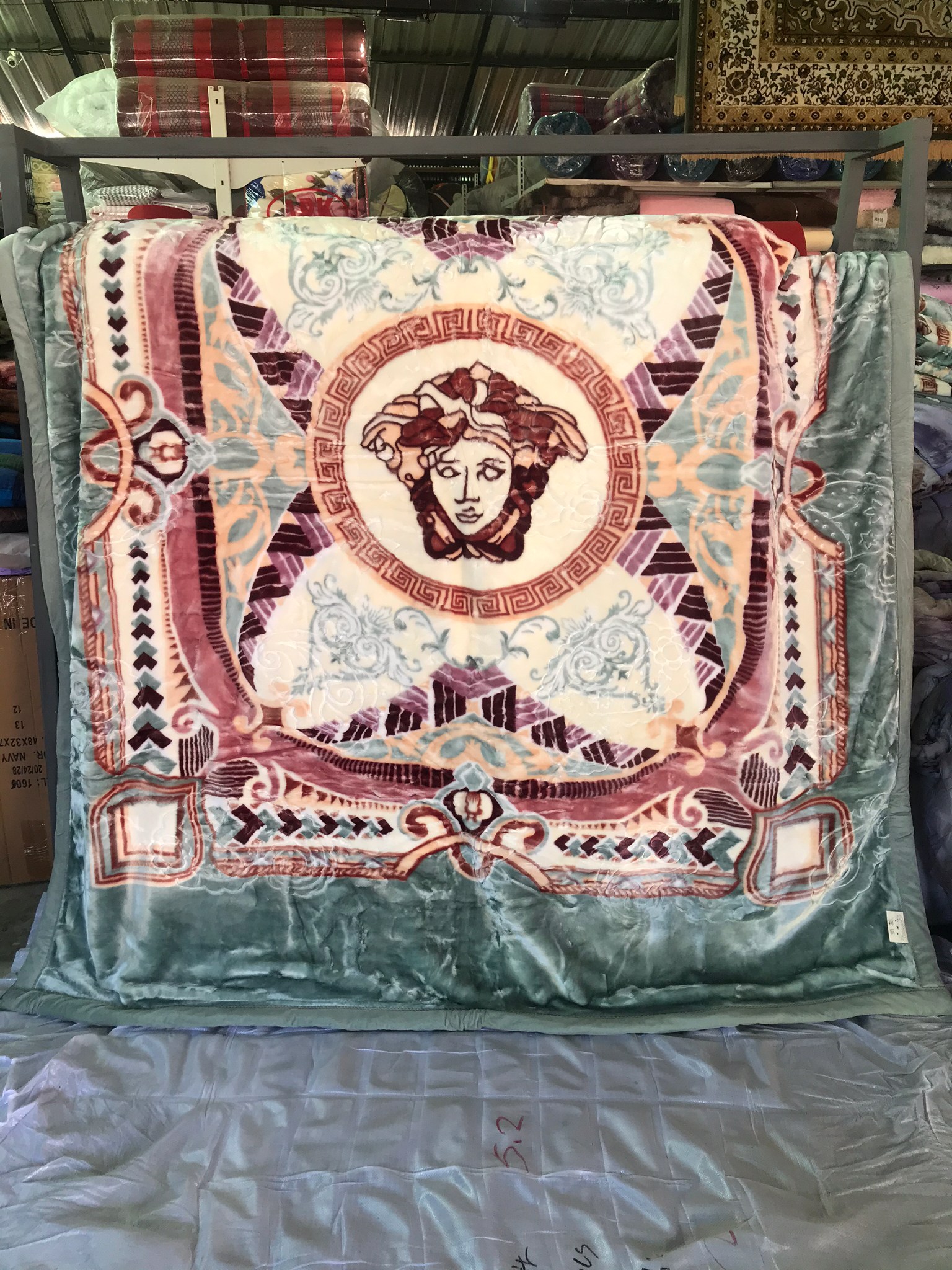 ผ้าห่มขนมิ้ง ขนาด 6 ฟุต