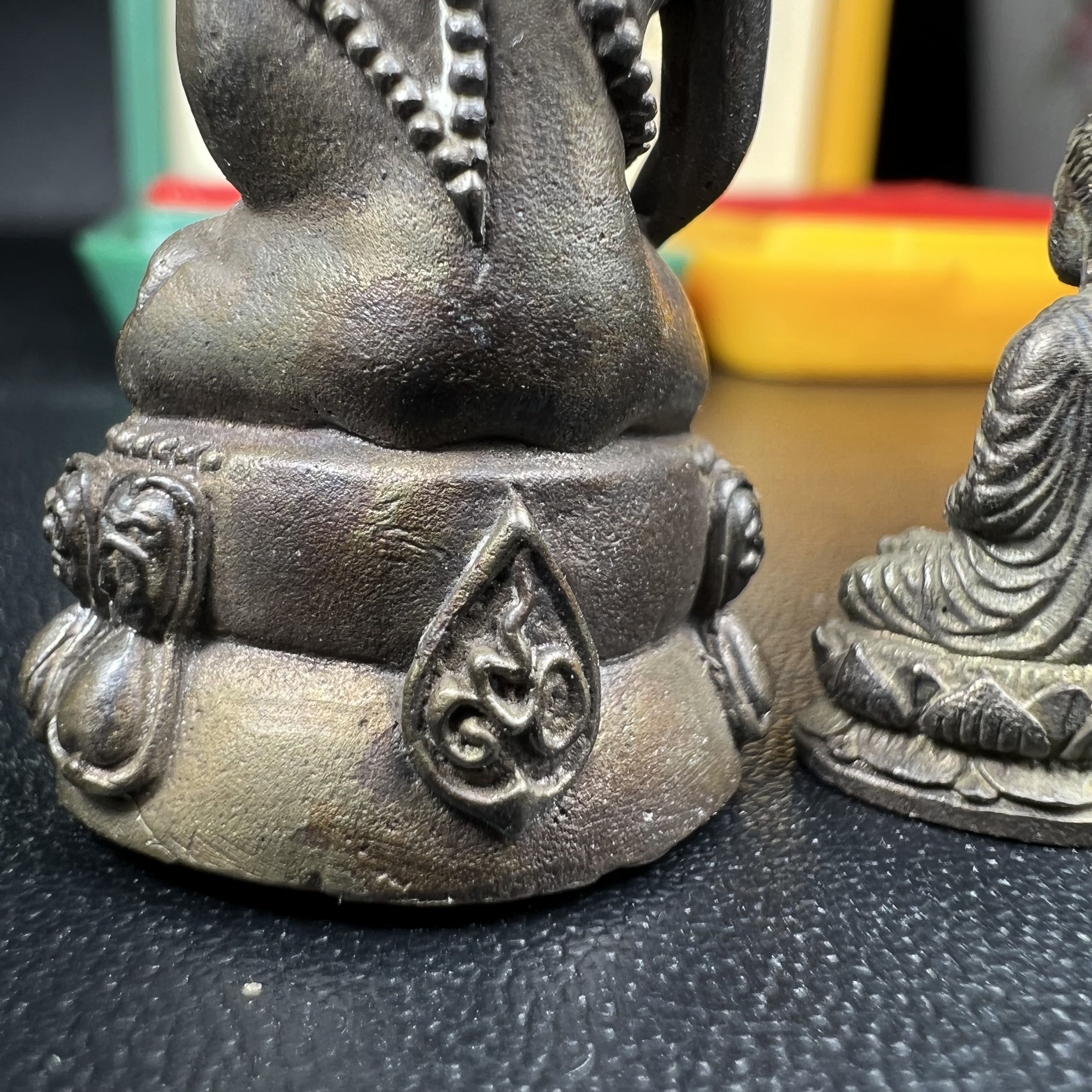 พระกริ่ง-พระชัยวัฒยน์วาสนาสมเด็จพระสังฆราช(วาสน์)วัดราชบพิธฯปี2531 เนื้อนวโลหะ สร้างเป็นที่ระลึกในคราวที่สมเด็จพระอริยวงศาคตญาณ สมเด็จพระสังฆราช(วาสน์ วาสโน)มีพระชนมายุครบ90พรรษา(ในหลวง ร.9 เสด็จในพิธี)งานแกะแม่พิมพ์โดย นายช่างเกษม มงคลเจริญ)(1ใน1991องค์)