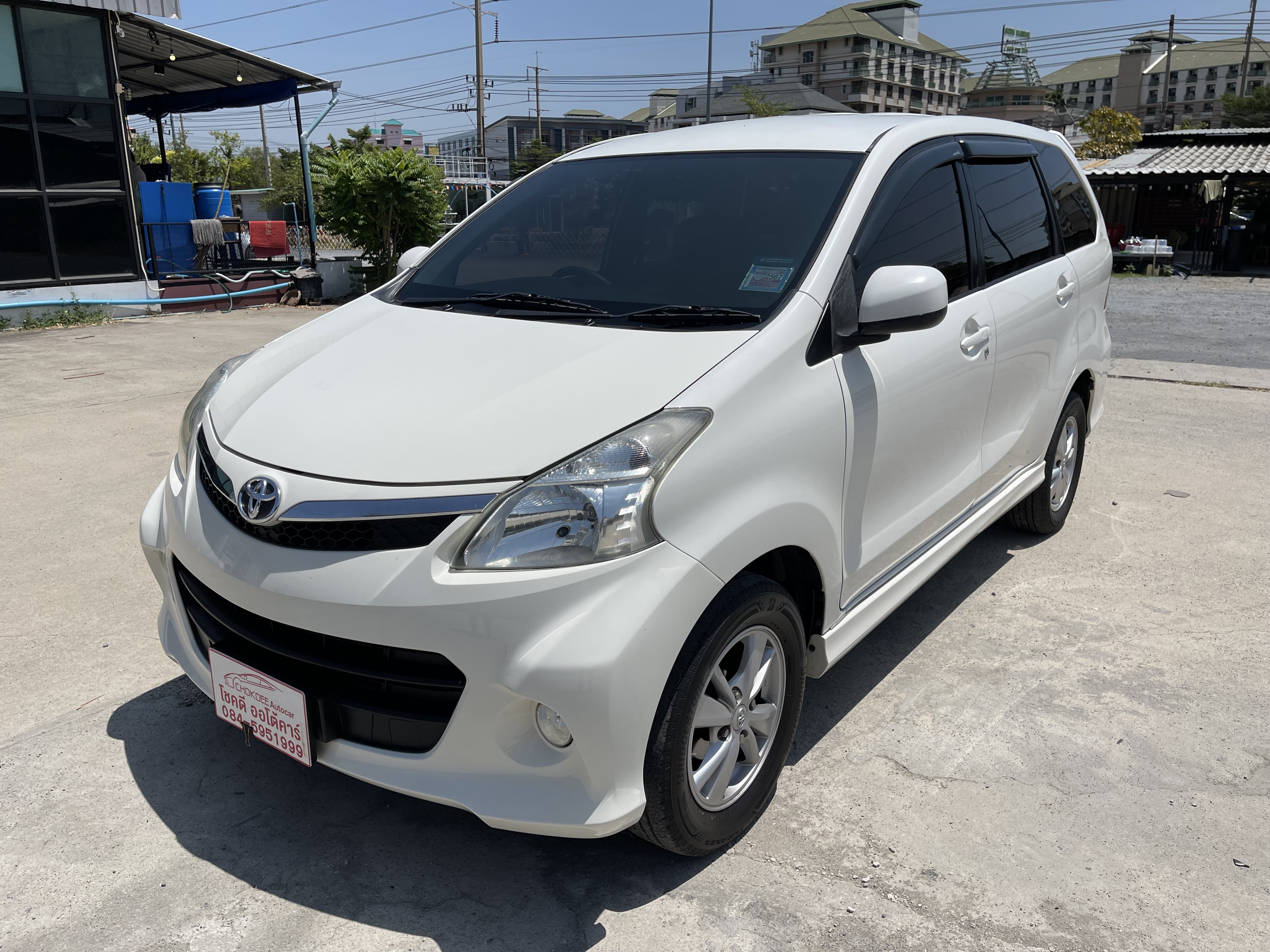 Toyota Avanza 1.5 S At 2013 ขาว