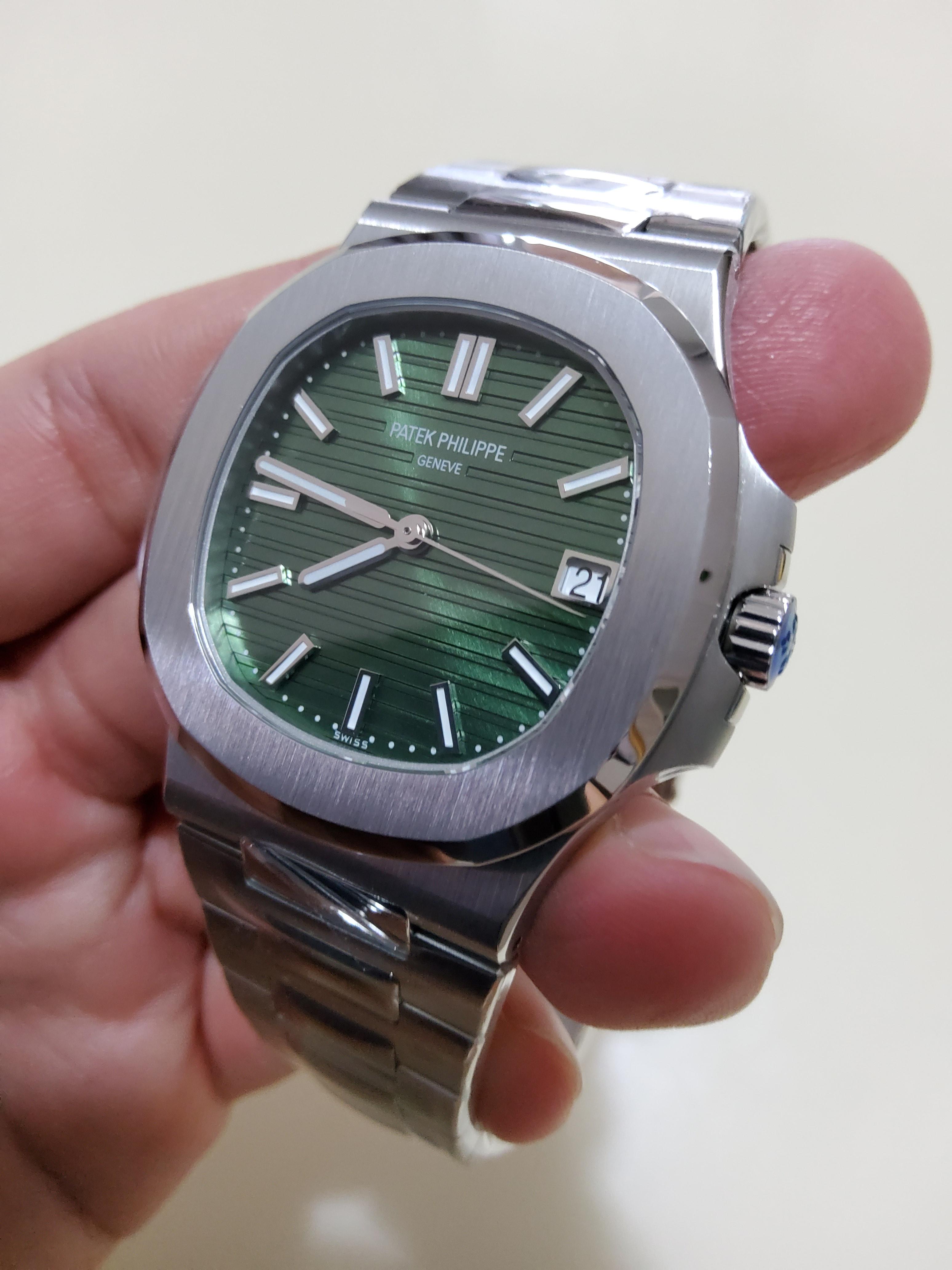 PRE-ORDER PATEK NAUTILUS 5711 OLIVE-GREEN (40MM.) กลไกโคลน BY 3K FACTORY