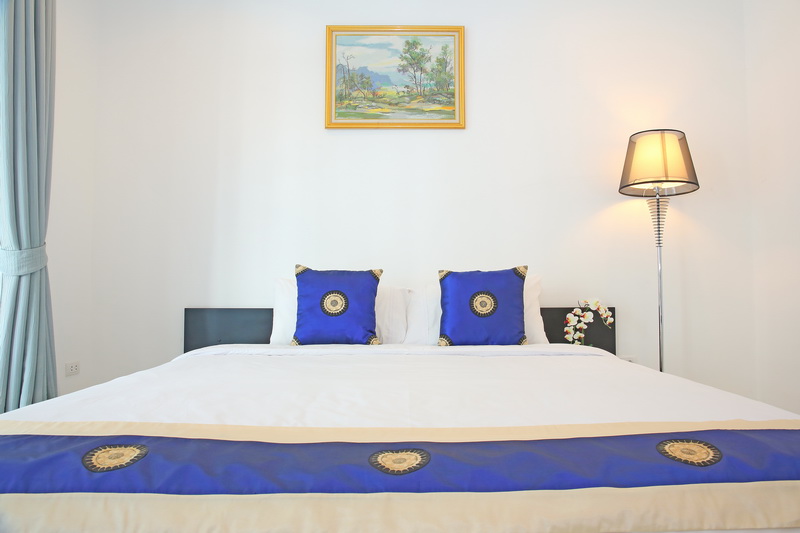 Kamala beach For Sale/Rent : Pool View 2bed room modern linear clean line style condominium