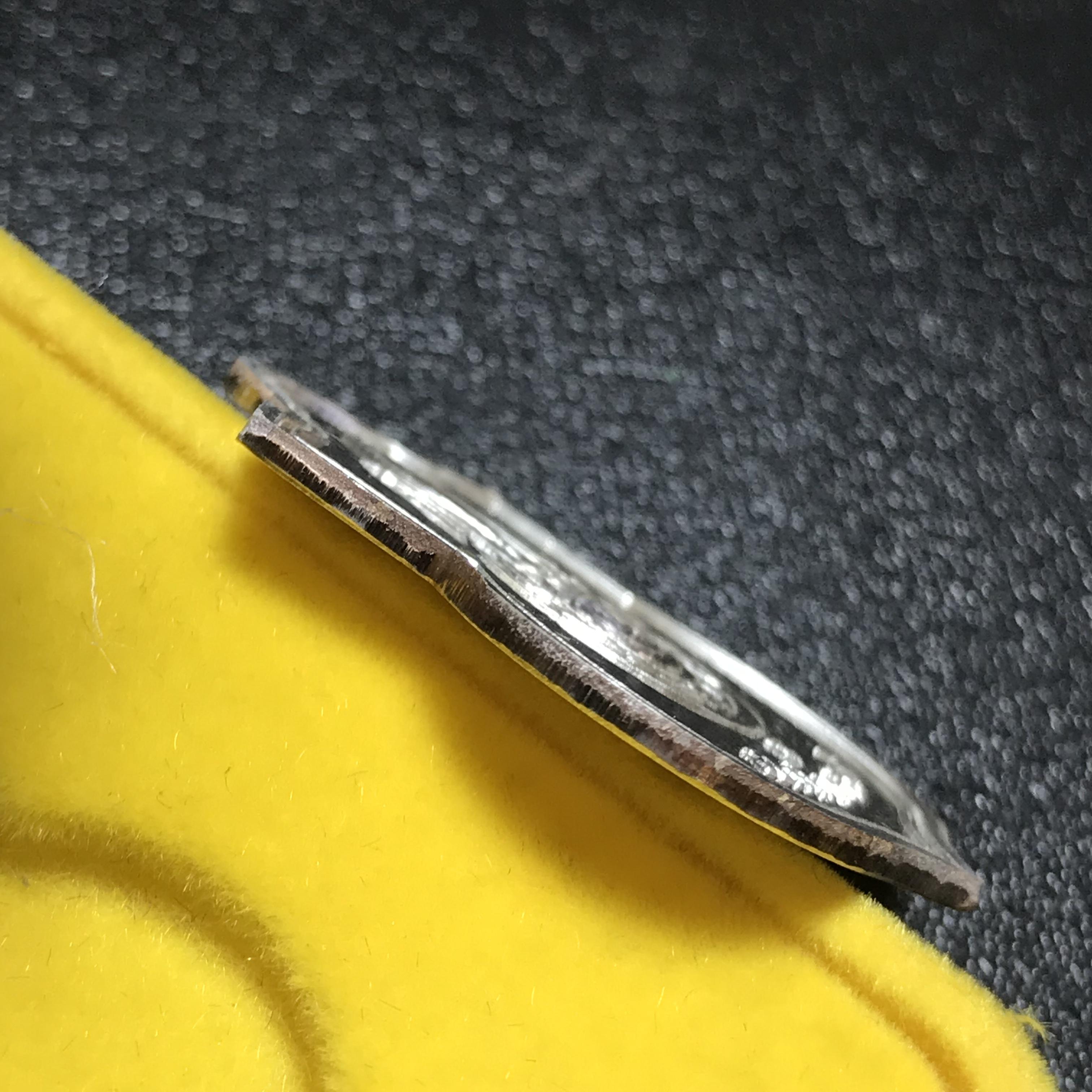 เหรียญพระบาทสมเด็จพระเจ้าอยู่หัว รัชกาลที่9ประทับนั่งบัลลังก์ กระทรวงมหาดไทยจัดสร้าง ปี2539 เนื้อเงินกล่องบรรจุเดิม(สภาพสวย)(นิยม)