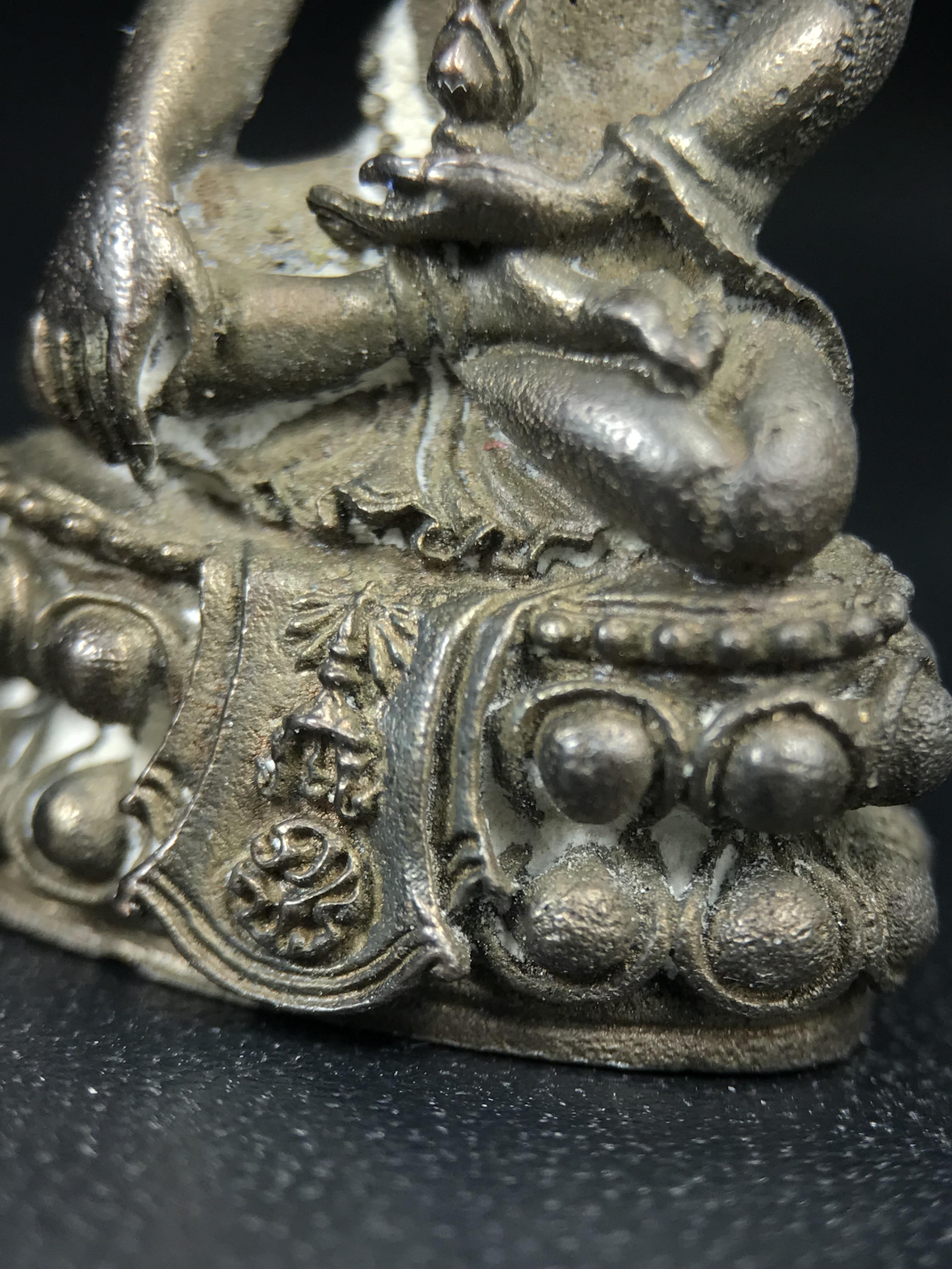 พระกริ่งศิรากาศ ภปร.(พระกริ่งคุ้มเกล้า)วัตถุมงคล"คุ้มเกล้าฯ" มูลนิธิ “คุ้มเกล้า” ในพระบรมราชูปถัมภ์ จัดสร้าง โรงพยาบาลภูมิพล เนื้อนวโลหะ(พิมพ์หน้าไทย)(ในหลวงรัชกาลที่9เสด็จเททอง)(พิธีใหญ่)(นิยม)