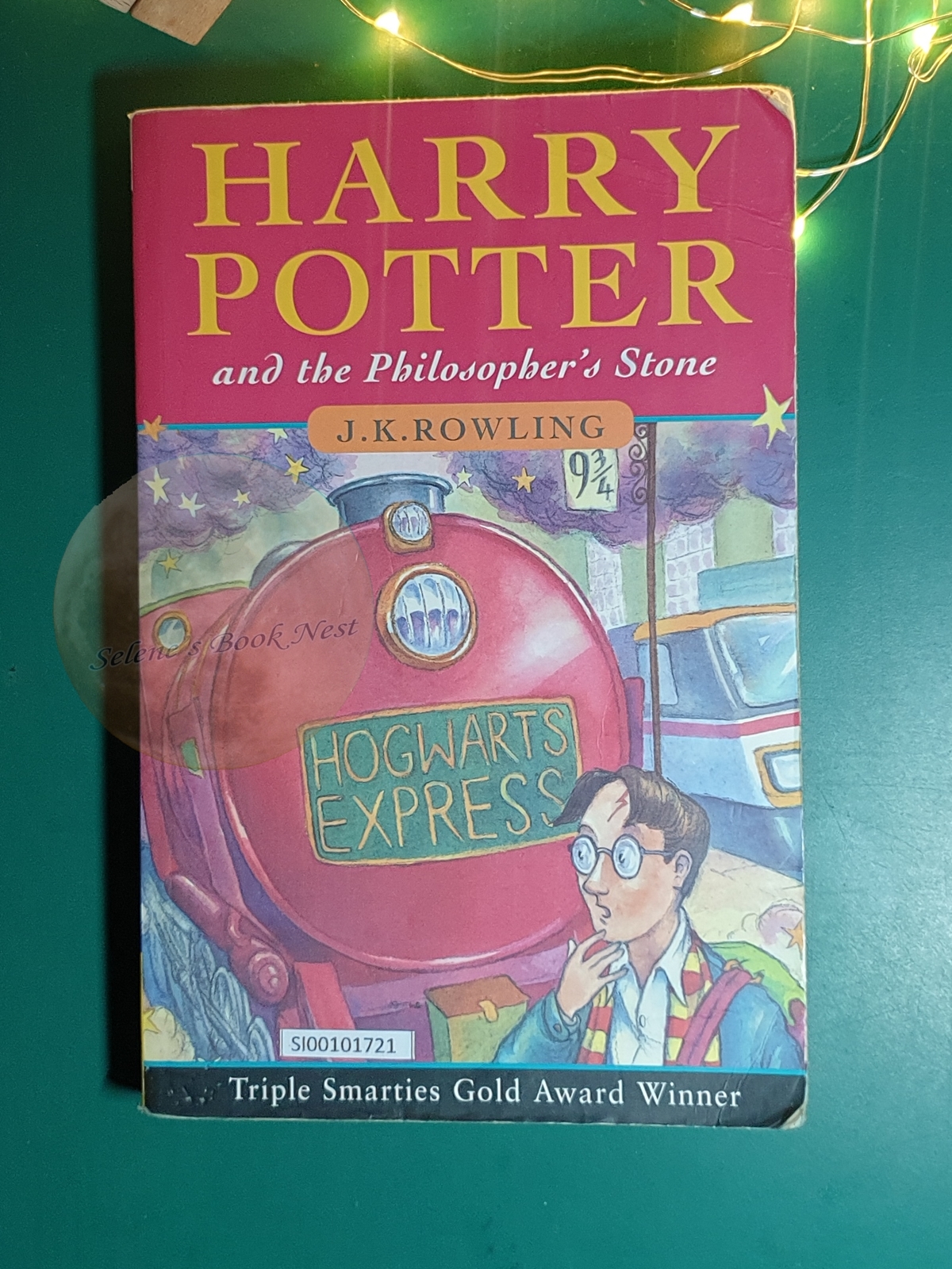 Harry Potter Book 1 Philosopher's Stone (ภาษาอังกฤษ) / J. K. Rowling