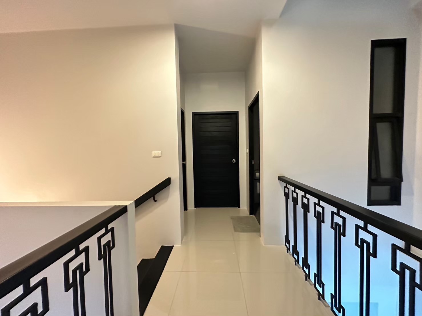 For Rent : Town home near Super Cheap Market, 3 Bedroom 3 Bathroom