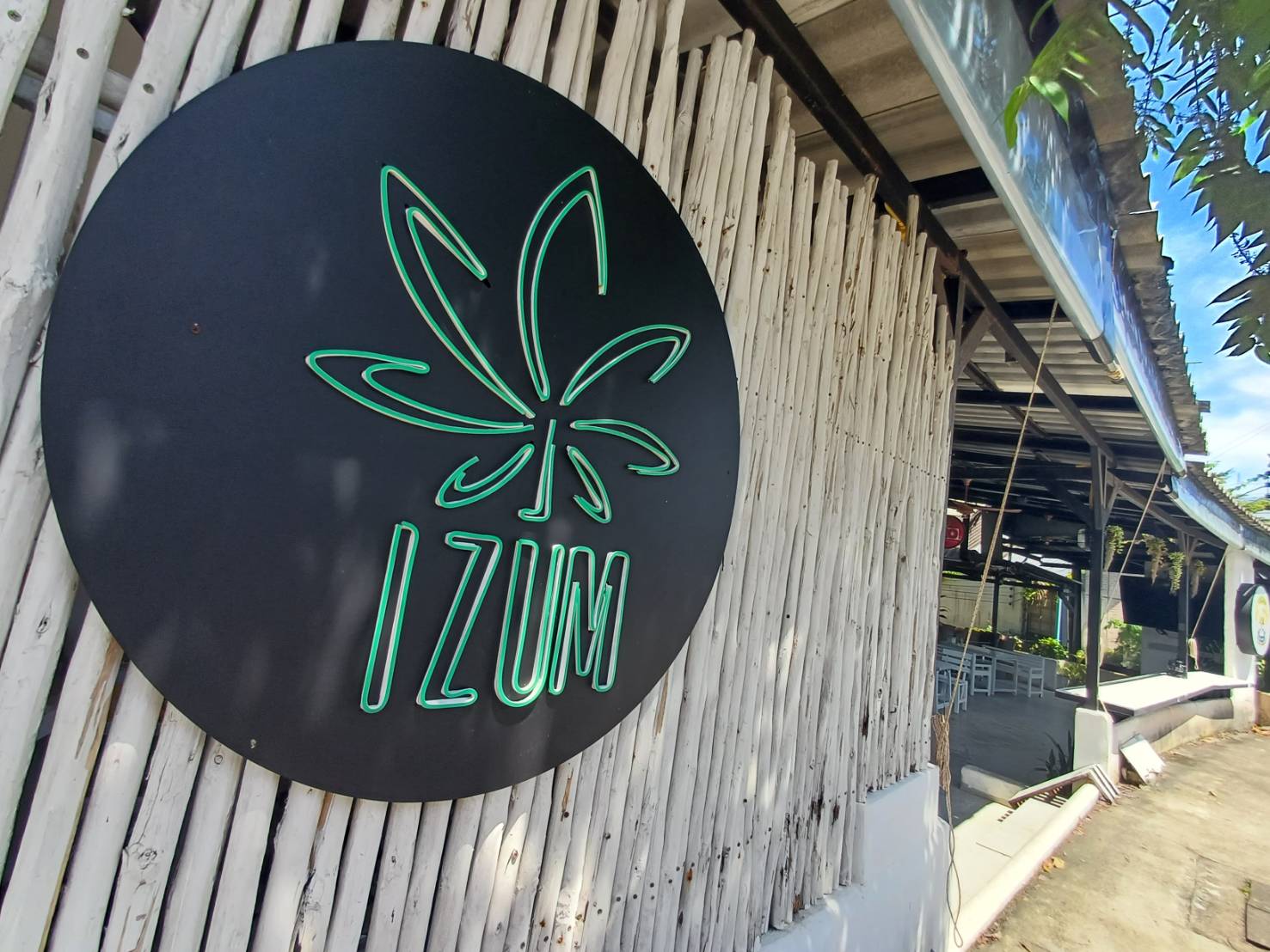 For Rent : Talat Yai, Bar&Restaurant, 2 Rooms 3 Batrooms