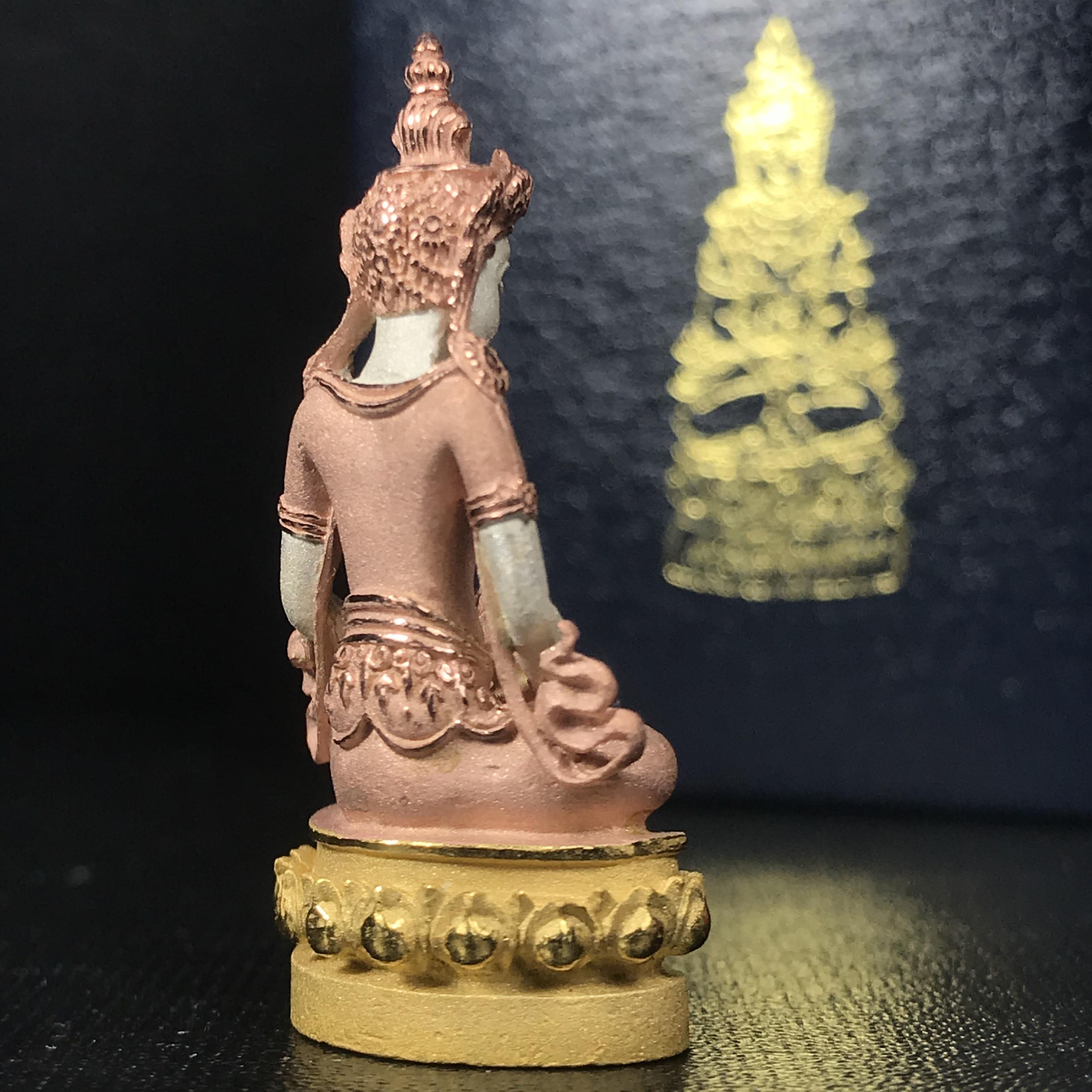 พระกริ่งอวโลกิเตศวร ( เจ้าแม่กวนอิม ) วัดโพธิ์แมนคุณาราม เนื้อเงิน 3 กษัตริย์ พ่นทราย รุ่นอุดมโภคทรัพย์ พ.ศ.2539(อีกหนึ่งรุ่นยอดนิยม พุทธศิลป์สวยงดงาม)