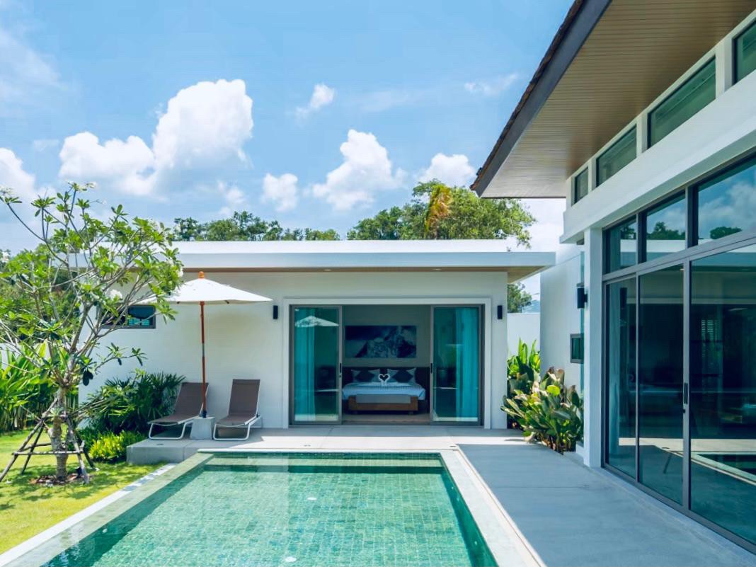 For Rent : Boat Avenue, Luxury Private Pool Villa, 3 bedrooms 3 Bathrooms, Pool view.