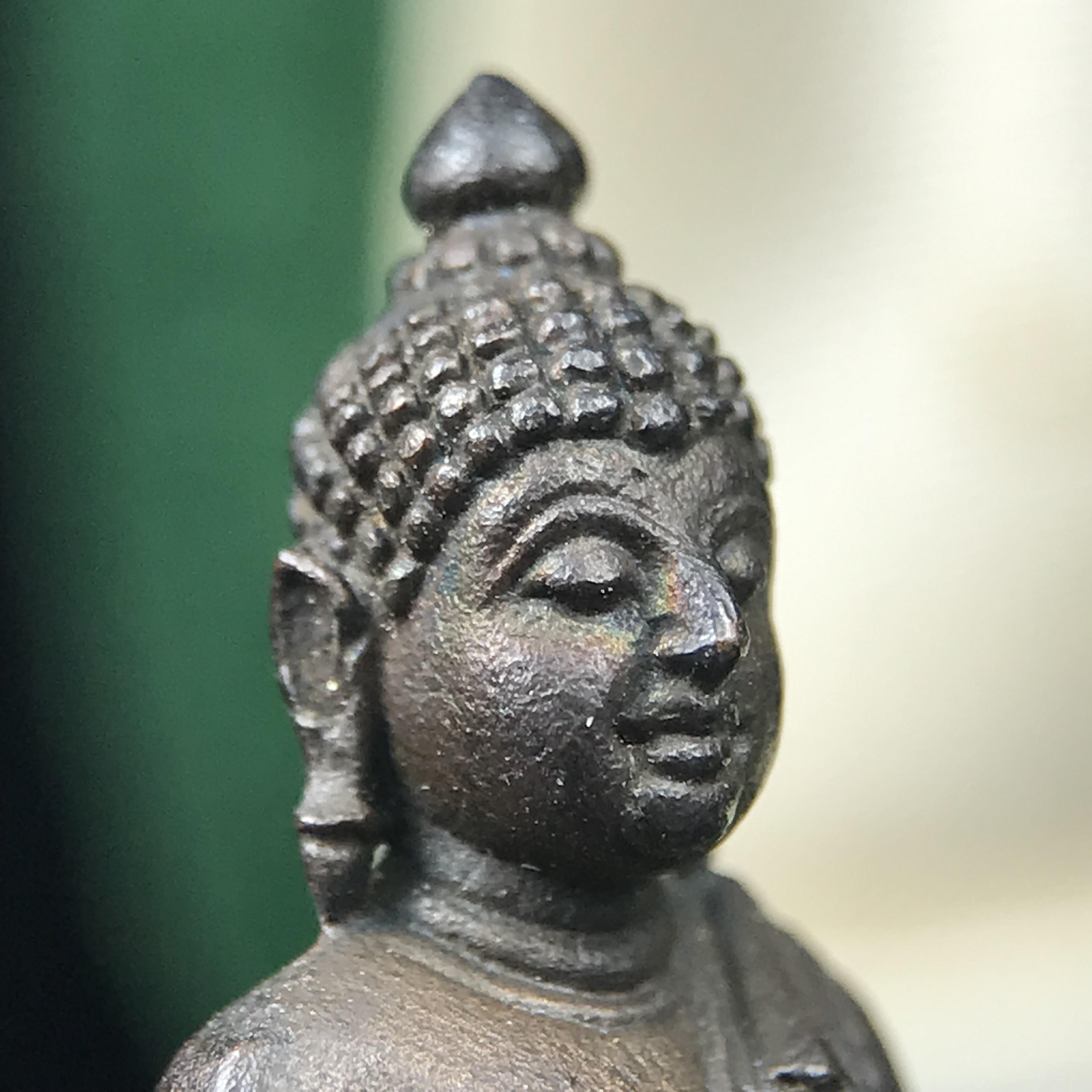 พระกริ่งวาสนา(รุ่นแรก) 80 พรรษา สมเด็จพระสังฆราช (วาสน์) วัดราชบพิธฯ ปี2521 เนื้อนวโลหะ(ตอกโค๊ตพระปิดตา) โดยมีหลวงปู่โต๊ะ วัดประดู่ฉิมพลีร่วมปลุกเสก พร้อมกล่องบรรจุเดิม(รุ่นแรก คอตั้งตรงได้สัดส่วน หายาก)