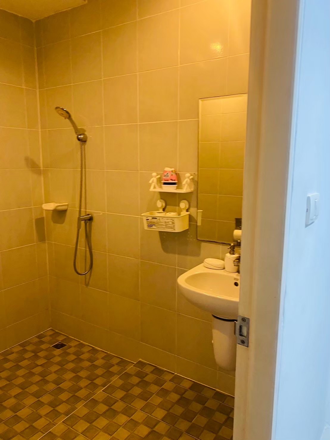 For Rent : Kohkaew, 2-story semi-detached house, 3 bedrooms 3 bathrooms