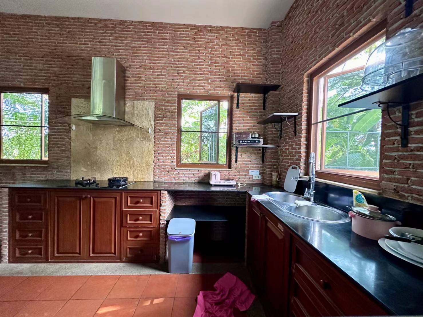 For Rent : Rawai, Private Pool Villa @Soi Namjai, 4 bedroom 3 bathroom