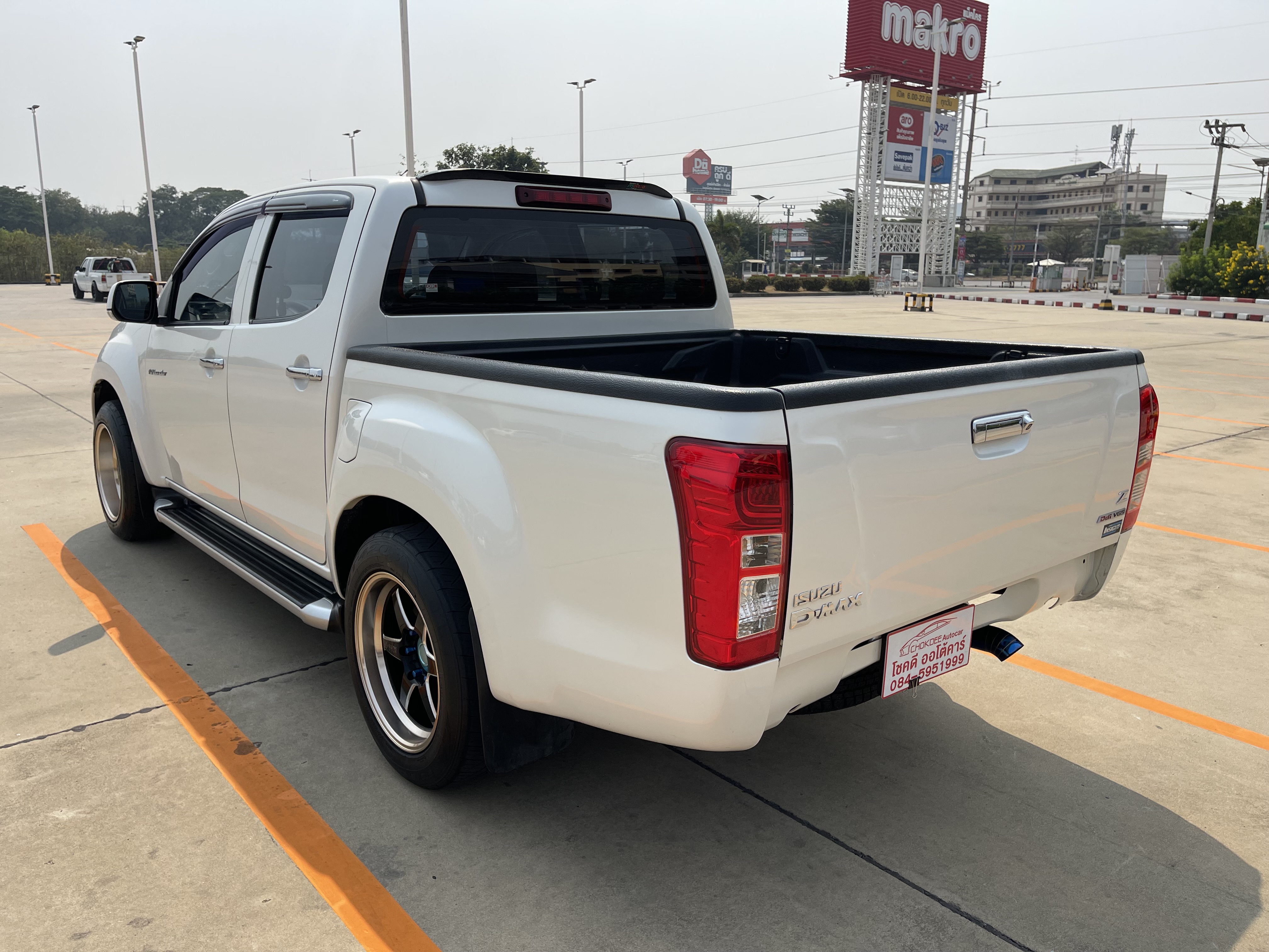 Isuzu Dmax All New 4ประตู Hilander 2.5 Vgs Z Dvd 2015 ขาวมุก