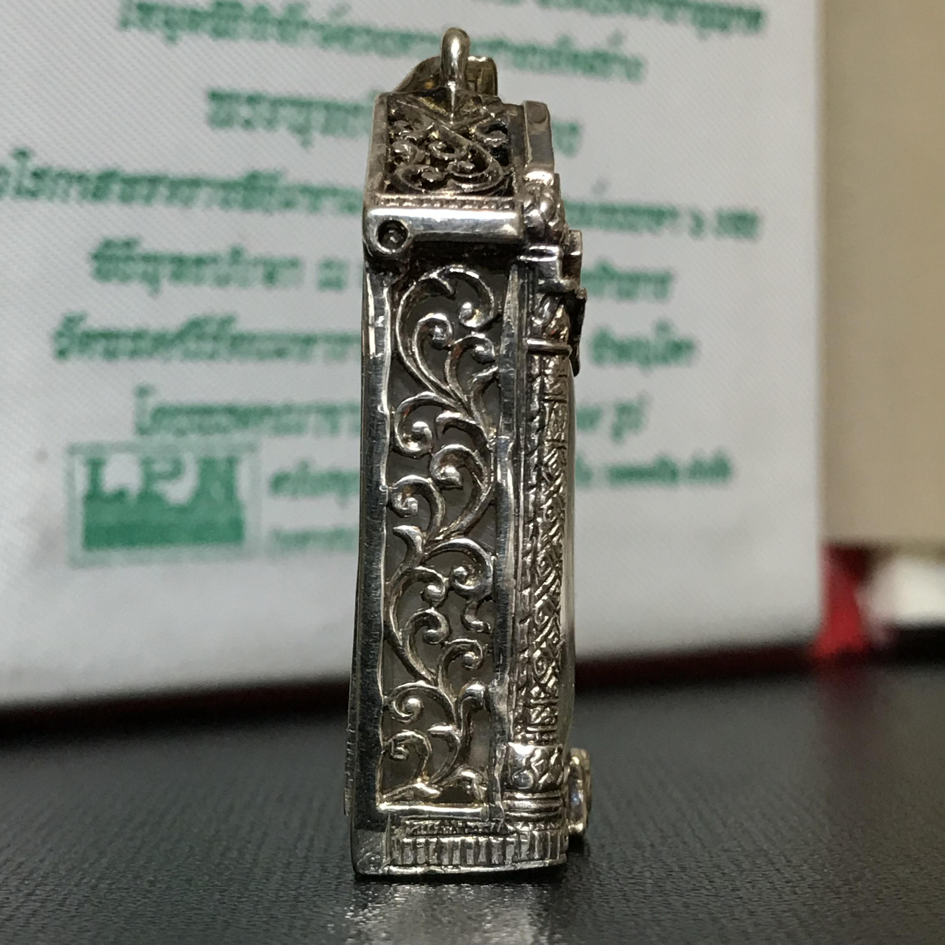 พระพุทธชินราช ภ.ป.ร. 6รอบในหลวง องค์พิเศษกรรมการพร้อมตลับกรอบเดิมจากผู้จัดสร้างโดยมูลนิธิพิทักษ์ดวงตาประชาชน ปี2542