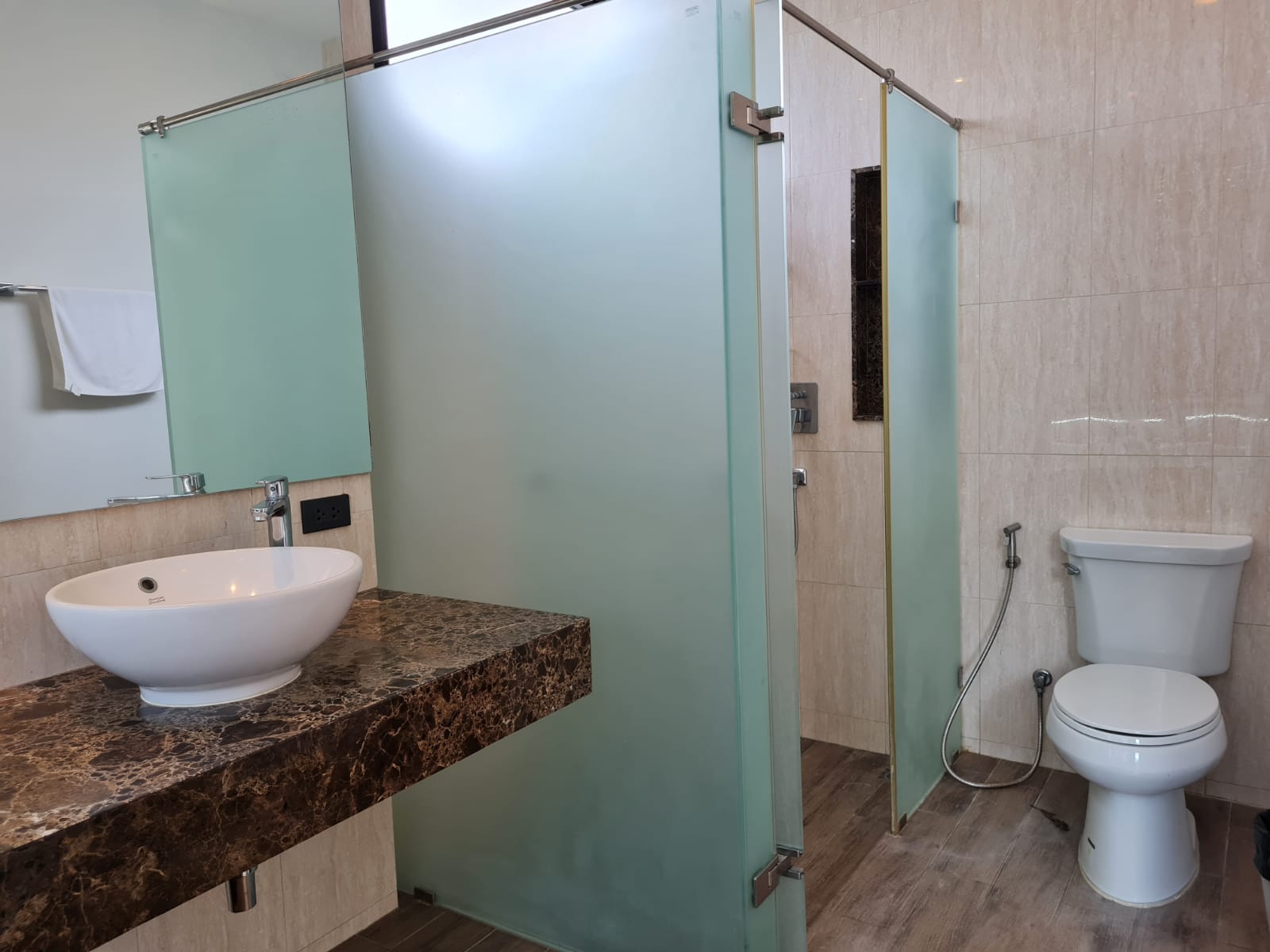 For Rent : Nai Yang, luxury Private Pool Villa, 2 bedrooms 2 bathrooms, Garden View.