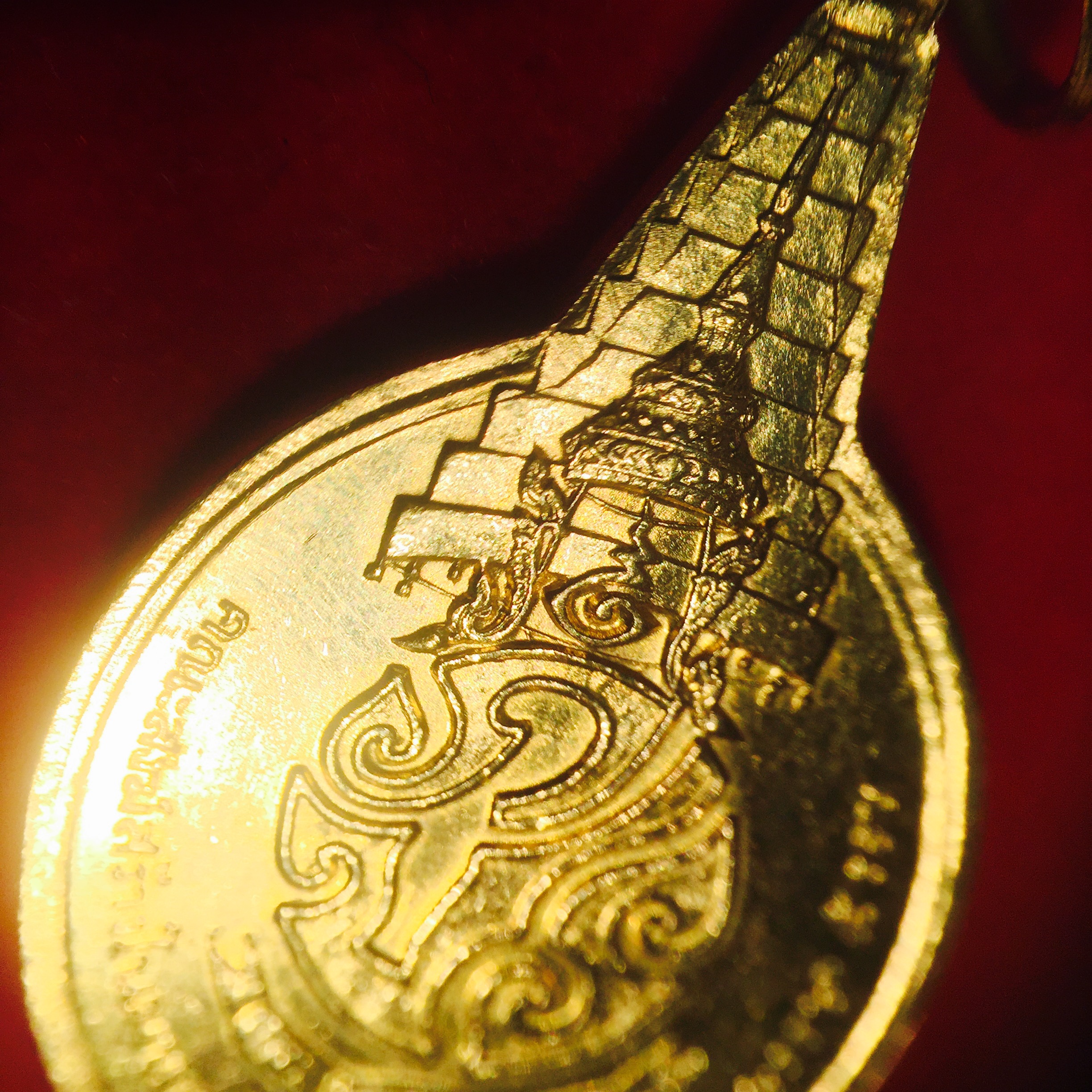 เหรียญ พระชัยหลังช้าง ภปร ปี2530 ทองคำพิมพ์ใหญ่