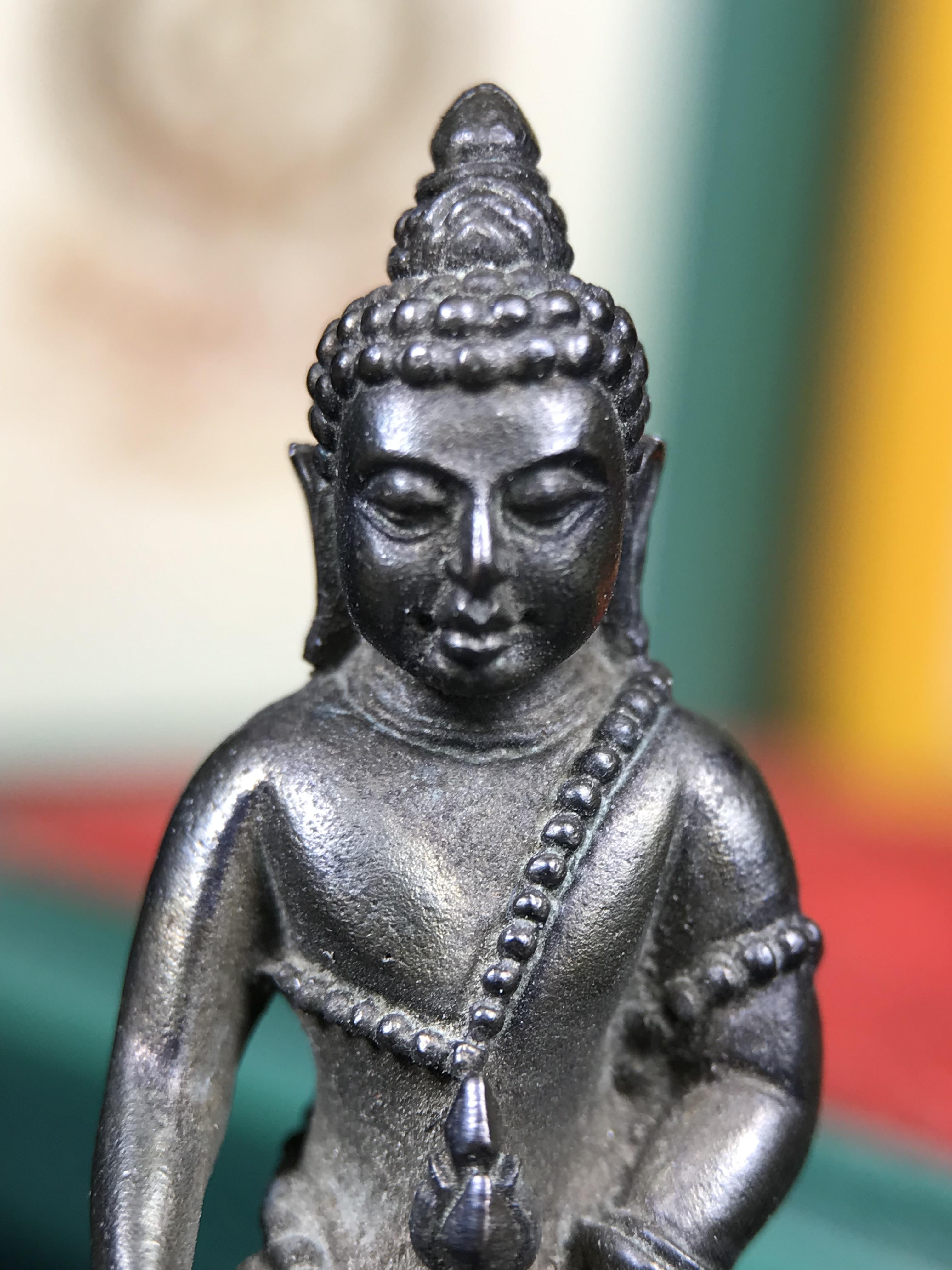 พระกริ่ง-พระชัยวัฒยน์วาสนาสมเด็จพระสังฆราช(วาสน์)วัดราชบพิธฯปี2531 เนื้อนวโลหะ สร้างเป็นที่ระลึกในคราวที่สมเด็จพระอริยวงศาคตญาณ สมเด็จพระสังฆราช(วาสน์ วาสโน)มีพระชนมายุครบ90พรรษา(ในหลวง ร.9 เสด็จในพิธี)งานแกะแม่พิมพ์โดย นายช่างเกษม มงคลเจริญ)(1ใน1991องค์)