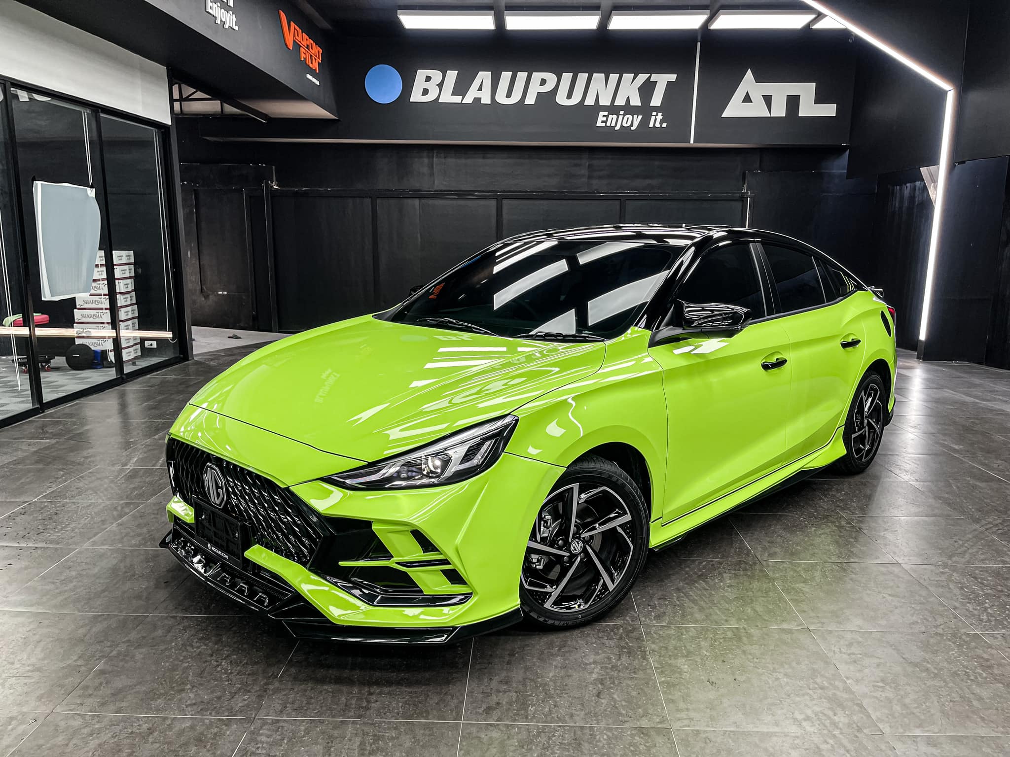 ชุดแต่งสเกิร์ตรอบคัน MG5 2022 Lumga bodykits (ลัมกา)