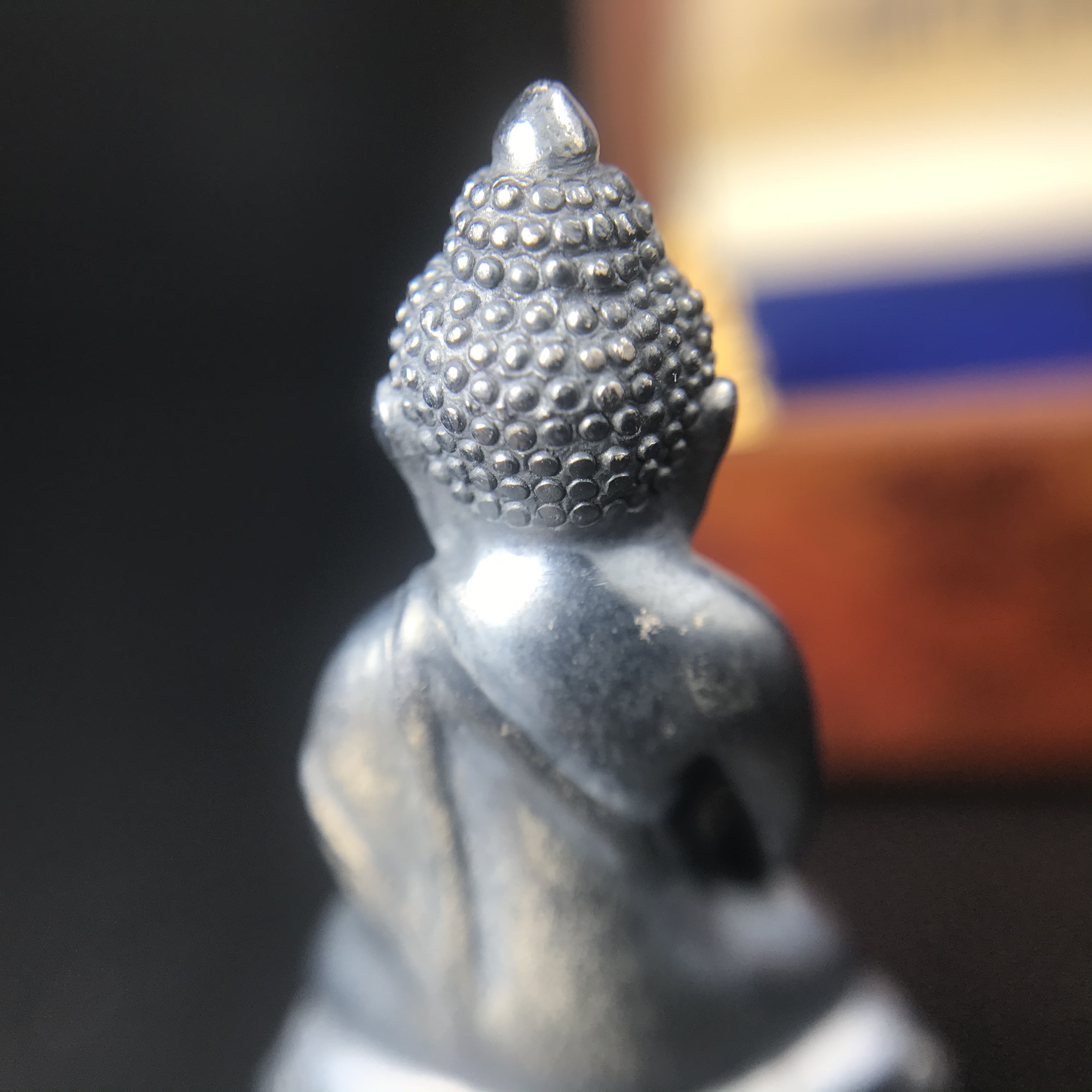 พระกริ่งสมเด็จญาณ วัดบวรนิเวศวิหาร เนื้อเงินบริสุทธิ์ 92.5% ตรากาญจนาภิเษกทองคำ+พระชัยวัฒน์ไพรีพินาศ เนื้อทองคำ พระราชทานแจกเมื่อ 3 ตุลาคม 2538 มาพร้อม กล่องลายไม้สุดหรู(ครบชุด หายาก)