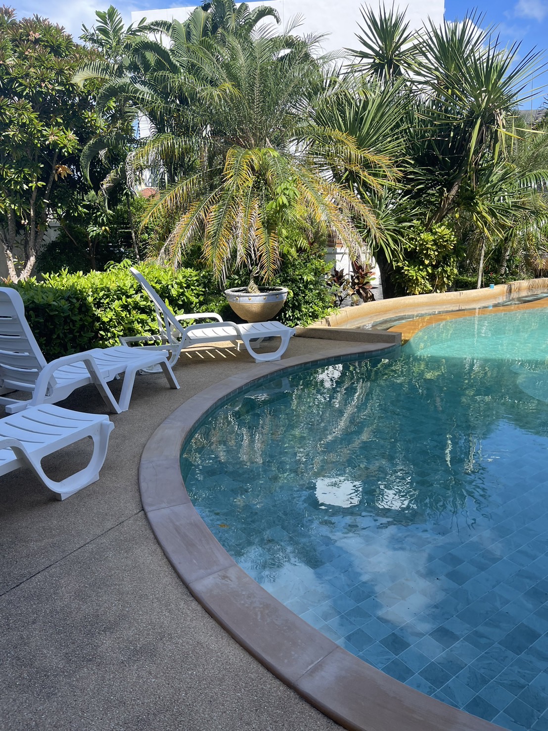 For Rent : Rawai, Private Pool Villa, 6 bedrooms 5 bathrooms