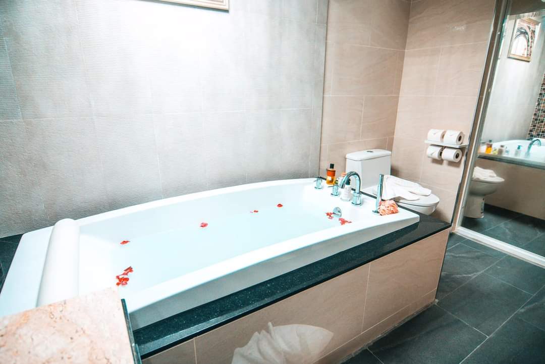 For Rent : Private Kathu House, Golf View 2 Bedrooms 2 Bathrooms