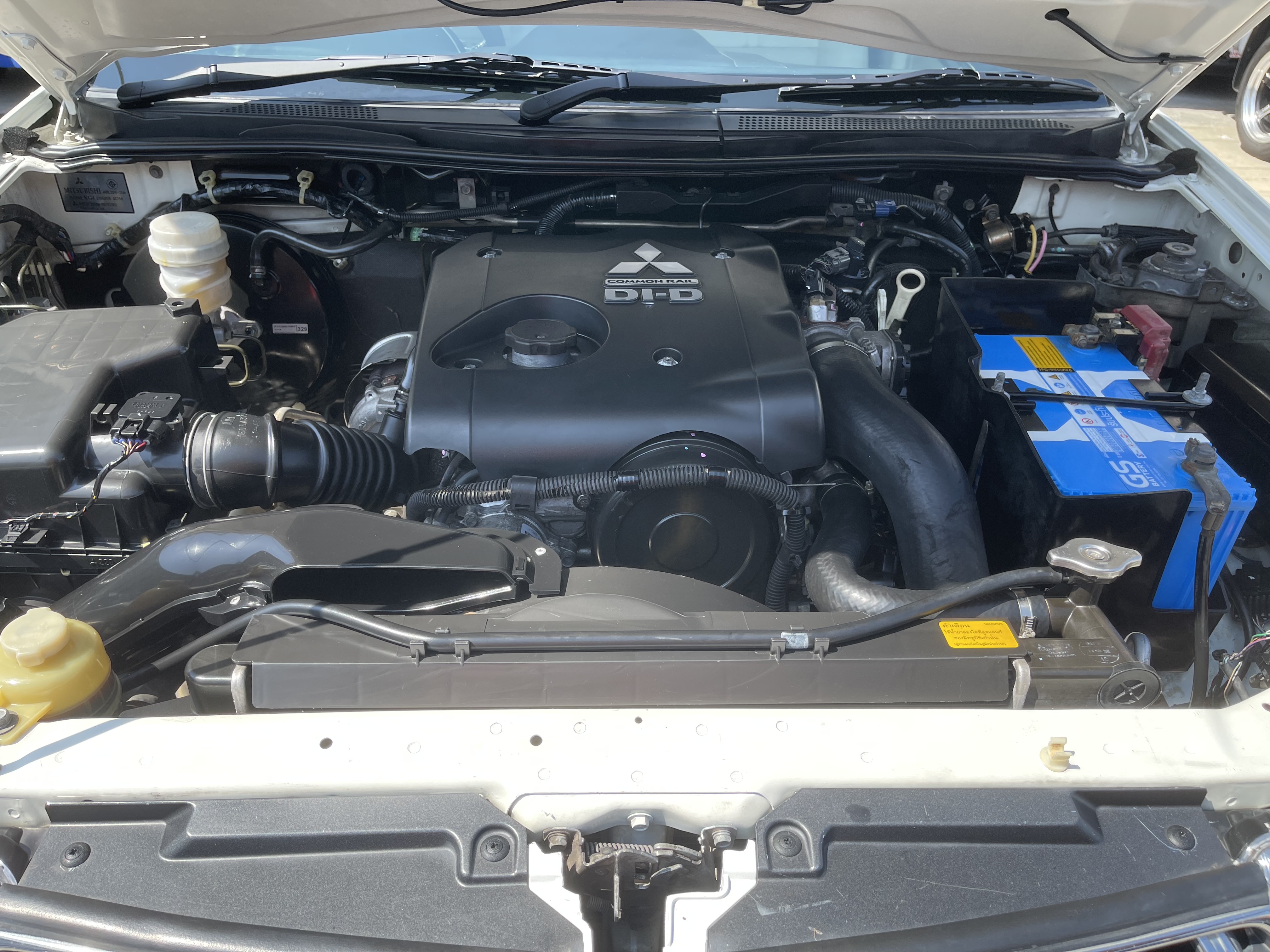 Mitsubishi Pajero Sport 2.5 GT 2WD At 2012 ขาวมุก