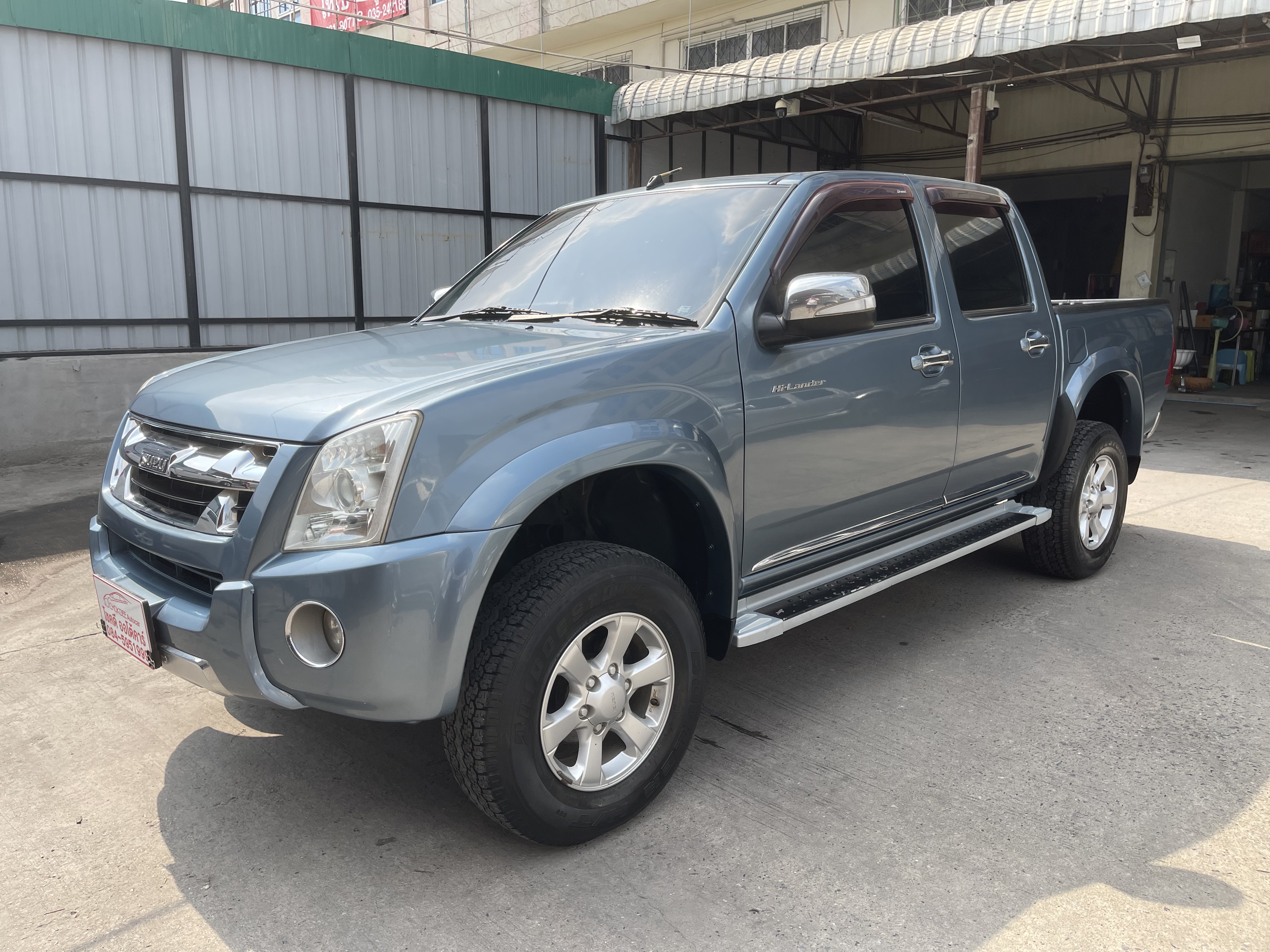 Isuzu Dmax 4ประตู Hi-Lander 2.5 Abs 2011 เทา