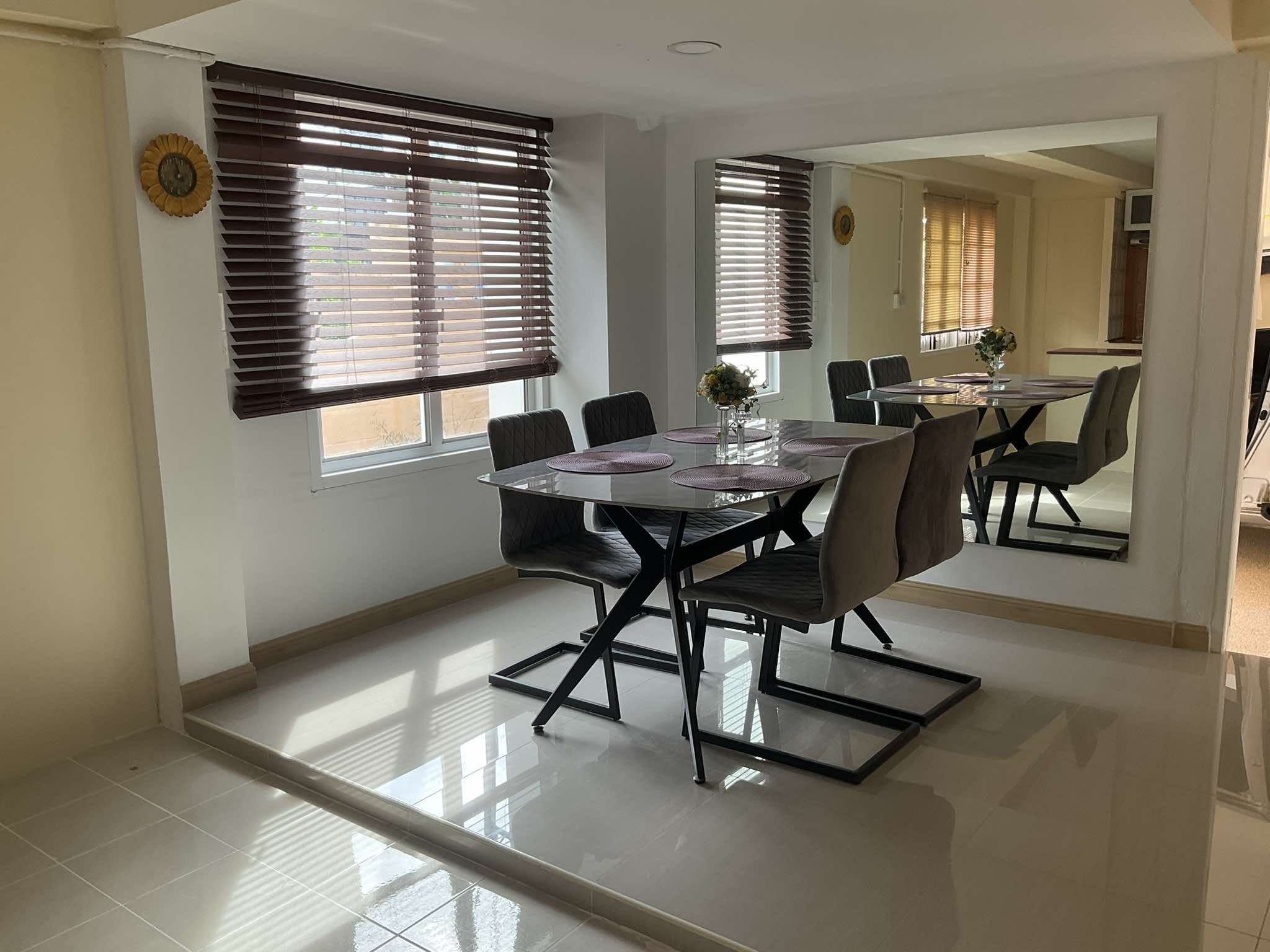 For Rent : Kuku, 3-Story Detached House, 4 Bedrooms 4 Bathrooms