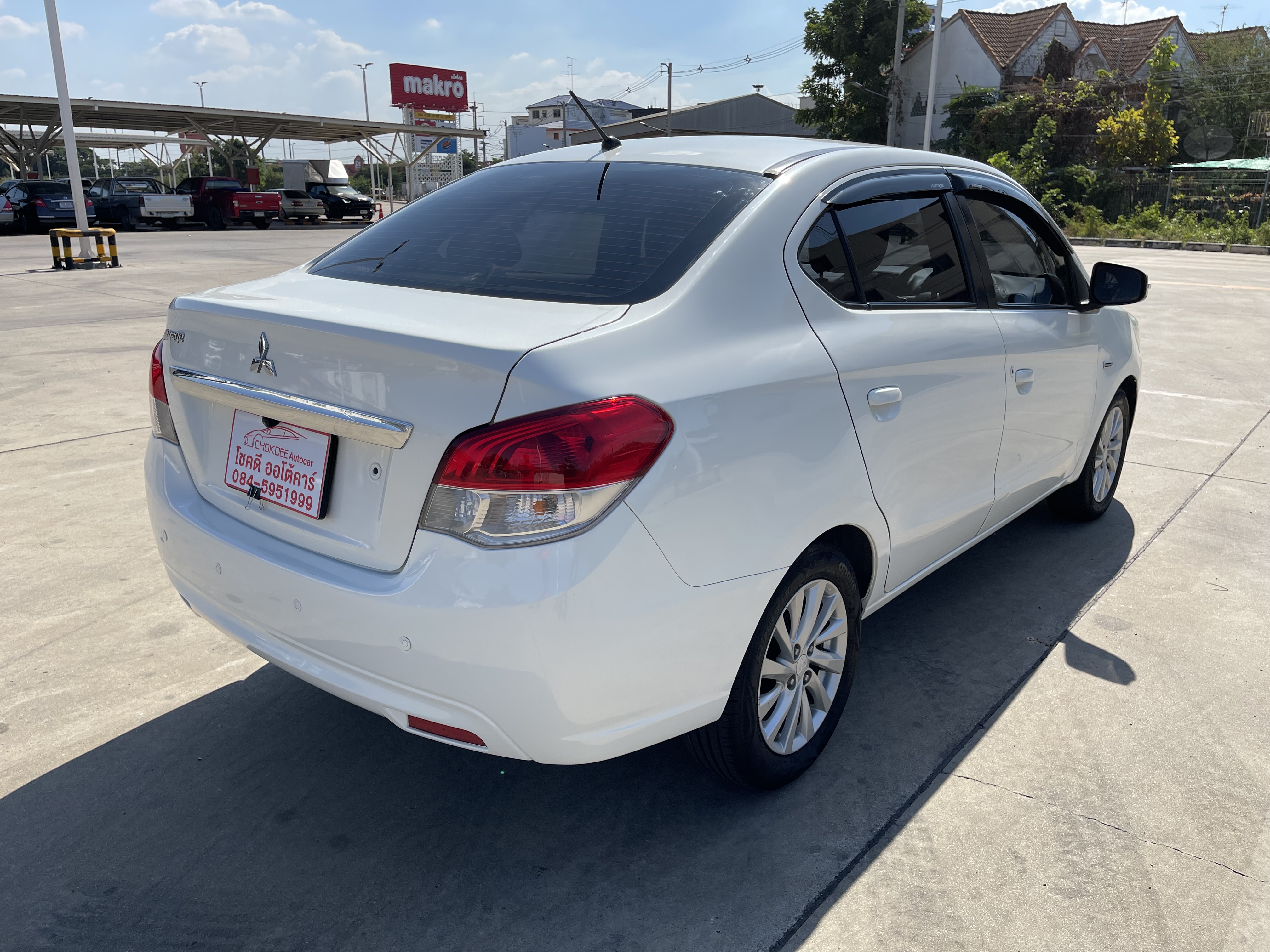 Mitsubishi Attrage 1.2 GLS Limited At 2014 ขาว