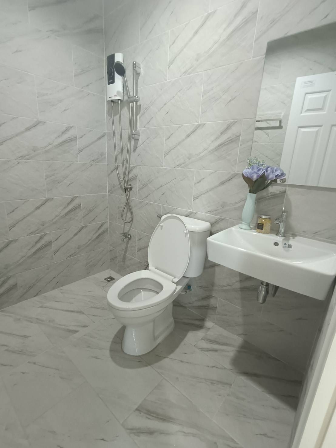 For Rent : Chalong, 2-Story Town House @Soi Palai, 3 bedrooms 2 bathrooms