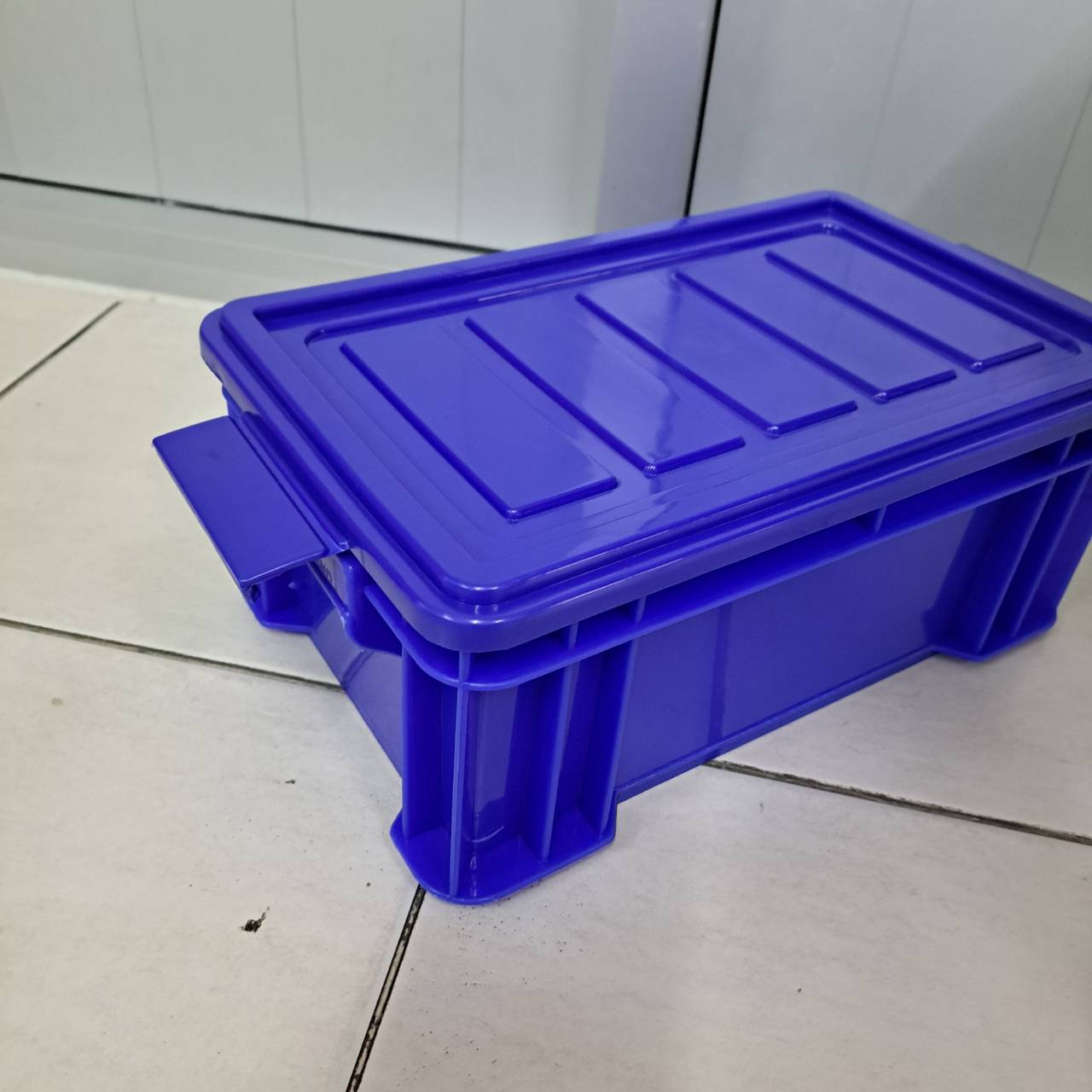 ลังทึบ 105