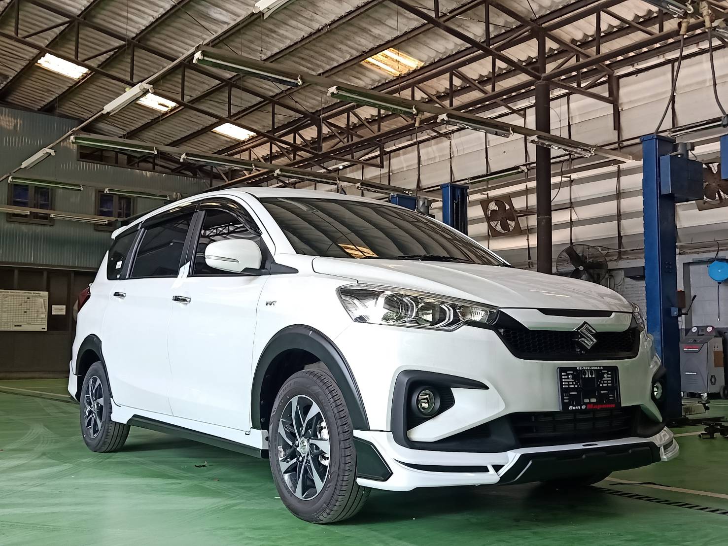 Suzuki Ertiga 2019 V.1 with custom grille bodykits by Amotriz