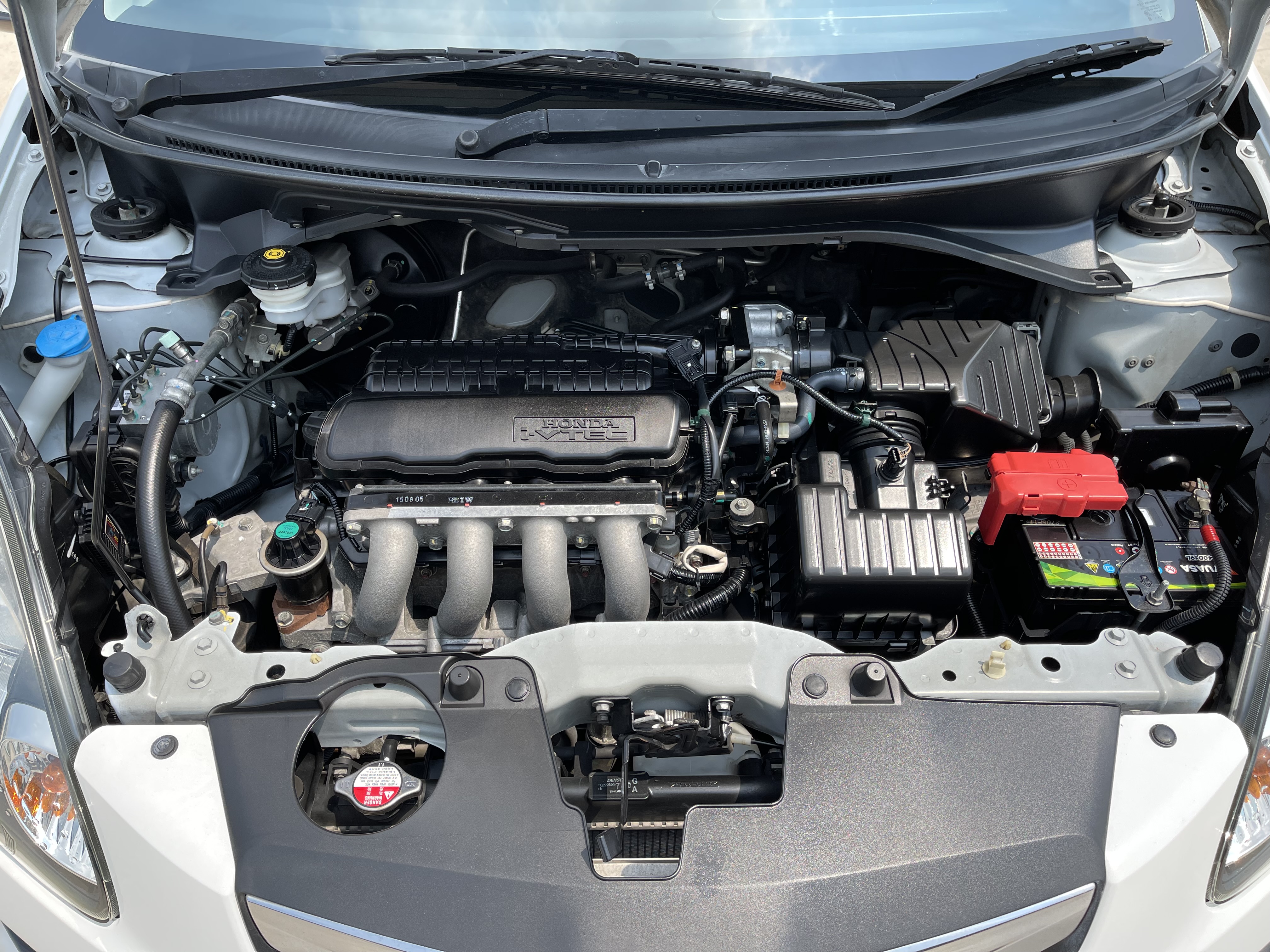 Honda Brio 1.2 V At 2015 ขาว