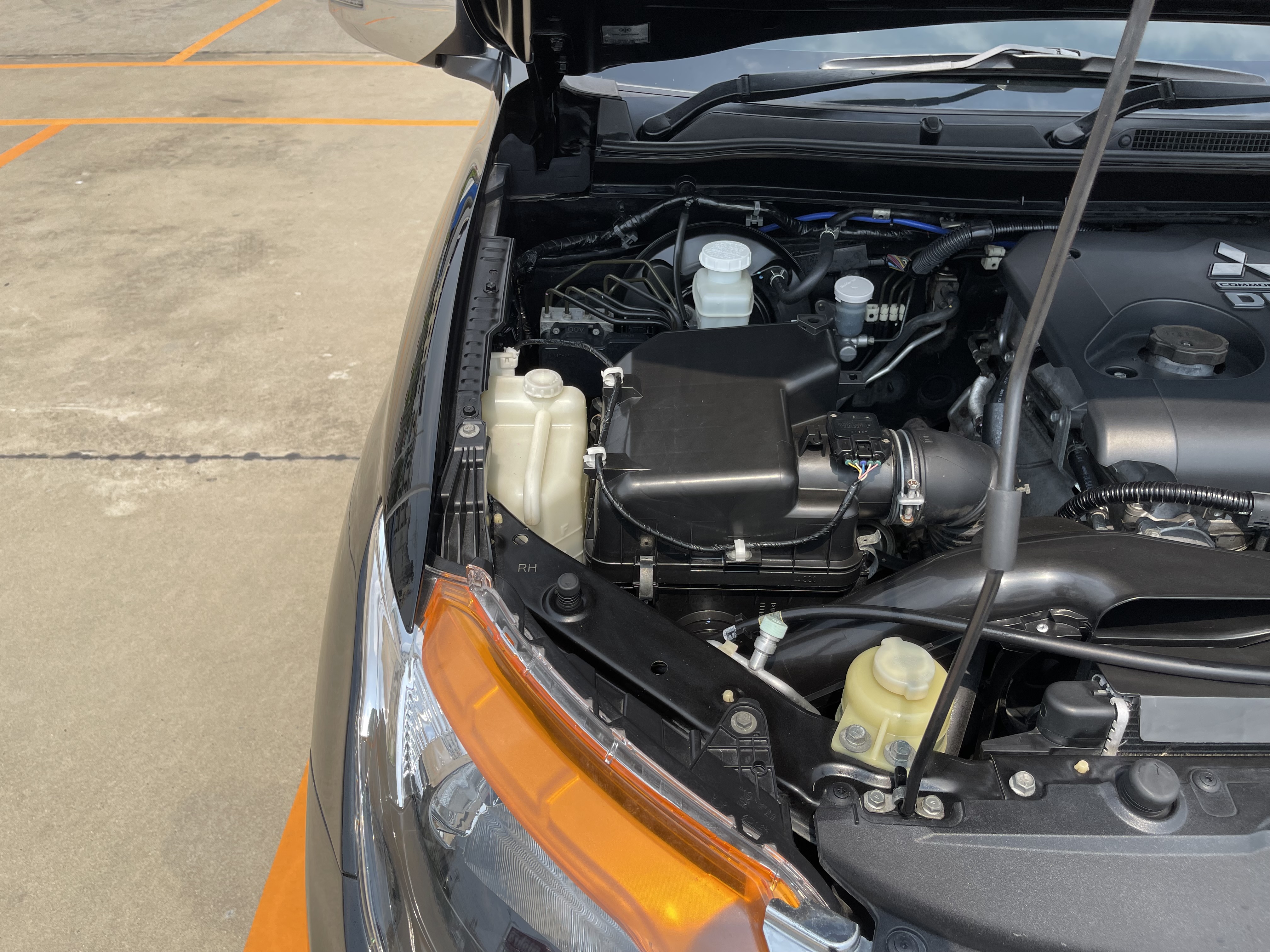 Mitsubishi Triton All New Cab 2.5 GLS 2015 ดำ