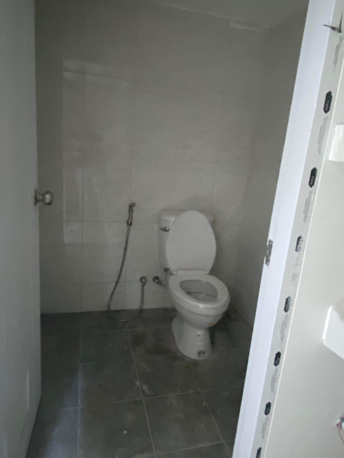 For Rent : Phuket Town, 3.5-Story Commercial Building, 5 Bedroom 3 Bathrooms