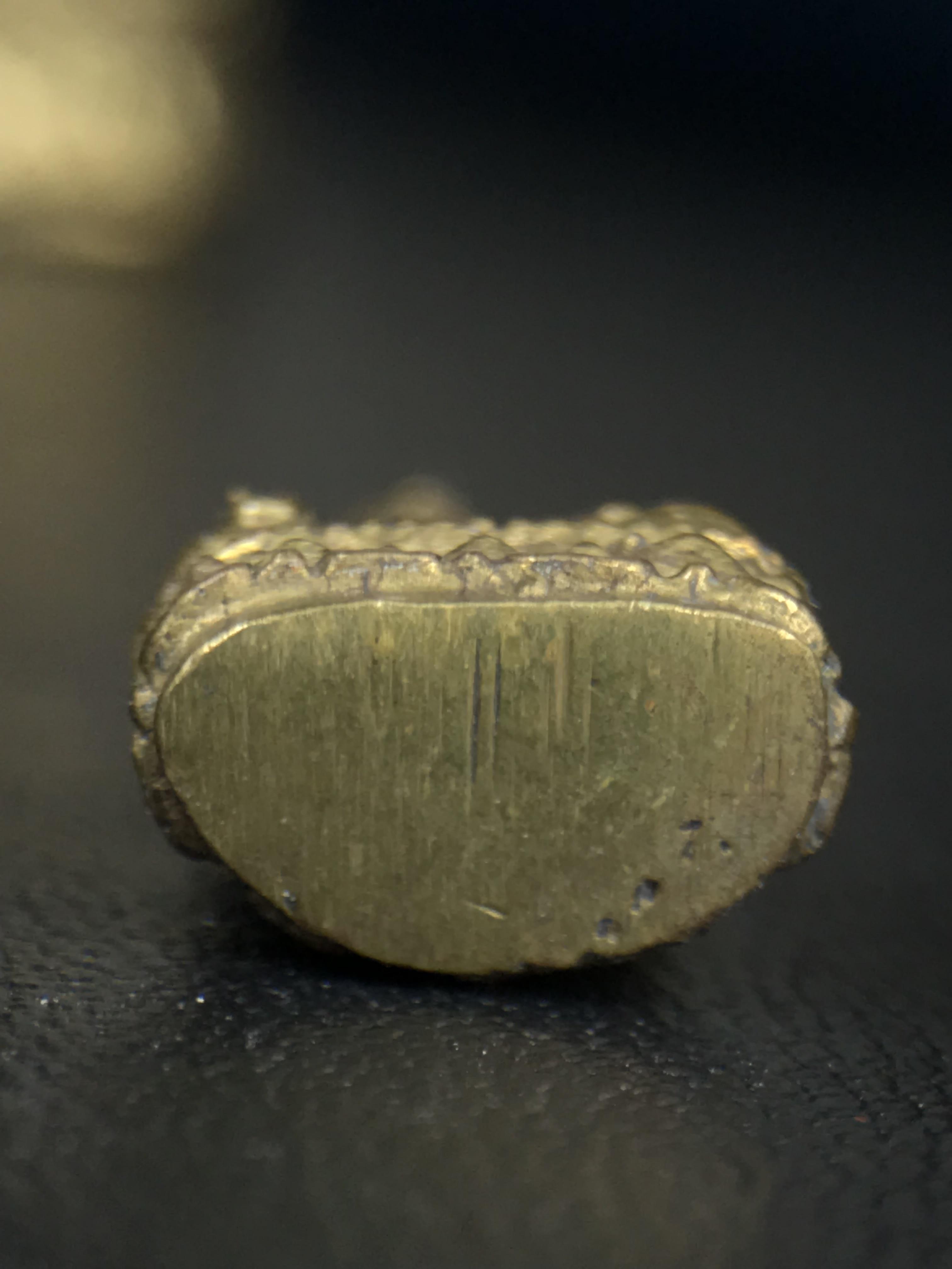 พระกริ่ง-พระชัยวัฒน์ไพรีพินาศ วัดบวรนิเวศวิหาร รุ่นผ้าป่าสิงห์บุรีปี2528(ชนวนมวลสารไพรีรุ่นแรก)(1ใน1500ชุด)สภาพสวยพร้อมกล่องบรรจุเดิมชุดกรรมการรับพระราชทานจากสมเด็จพระเทพในวโรกาสเด็จพระราชดำเนินทรงประกอบพิธีวางศิลาฤกษ์พระอุโบสถวัดตรีทศเทพวรวิหาร(หายากมาก)